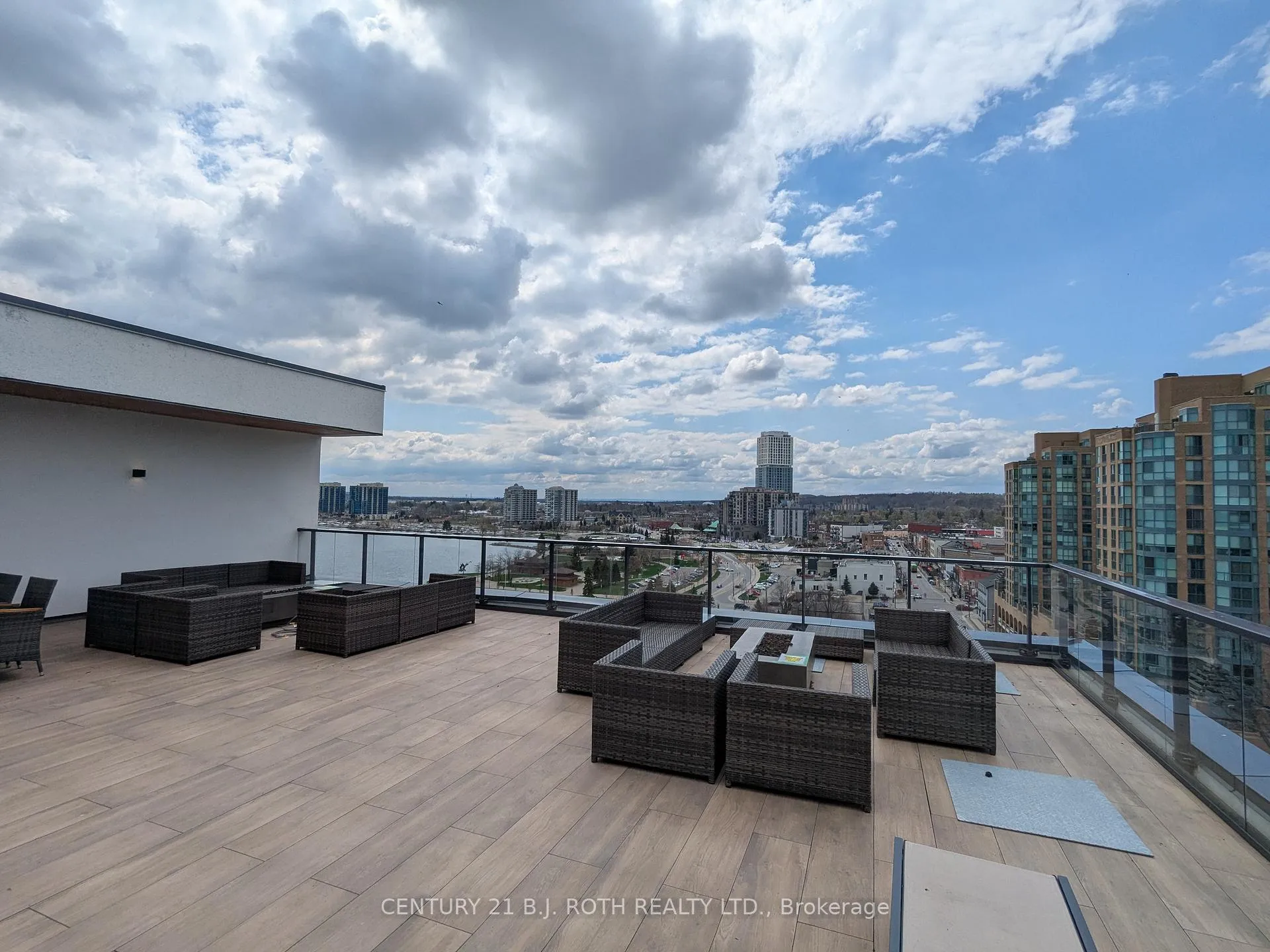 Photo 26 of Unit 822, 185 Dunlop Street E, Barrie, Lakeshore — HOMEH