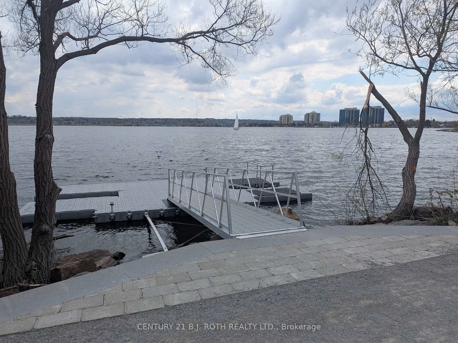 Photo 28 of Unit 822, 185 Dunlop Street E, Barrie, Lakeshore — HOMEH