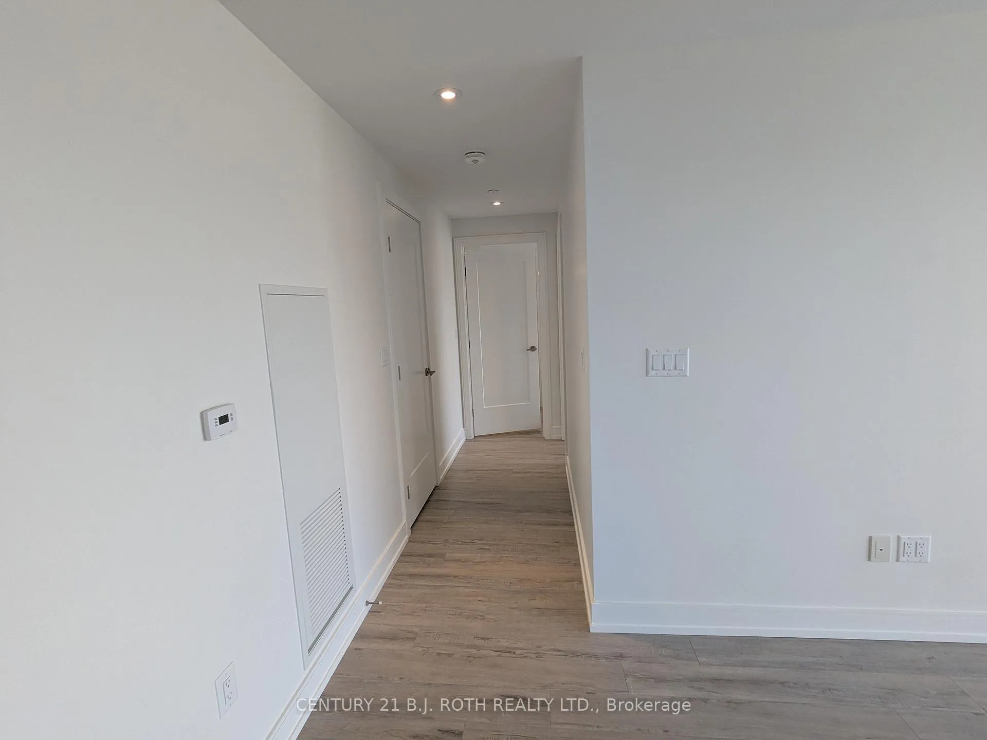 Photo 37 of Unit 822, 185 Dunlop Street E, Barrie, Lakeshore — HOMEH