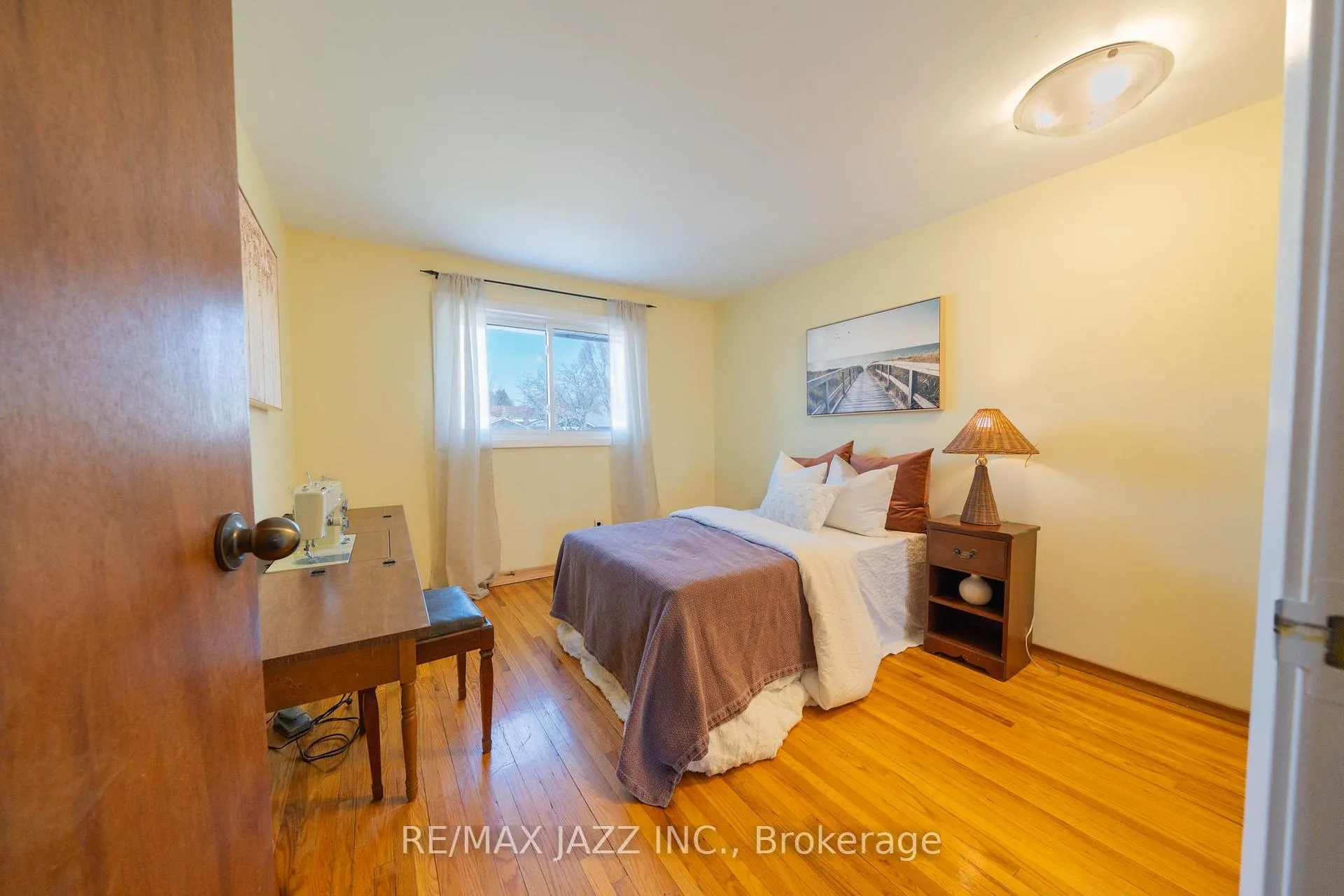Photo 19 of 361 Carnaby Court, Oshawa, Centennial — HOMEH