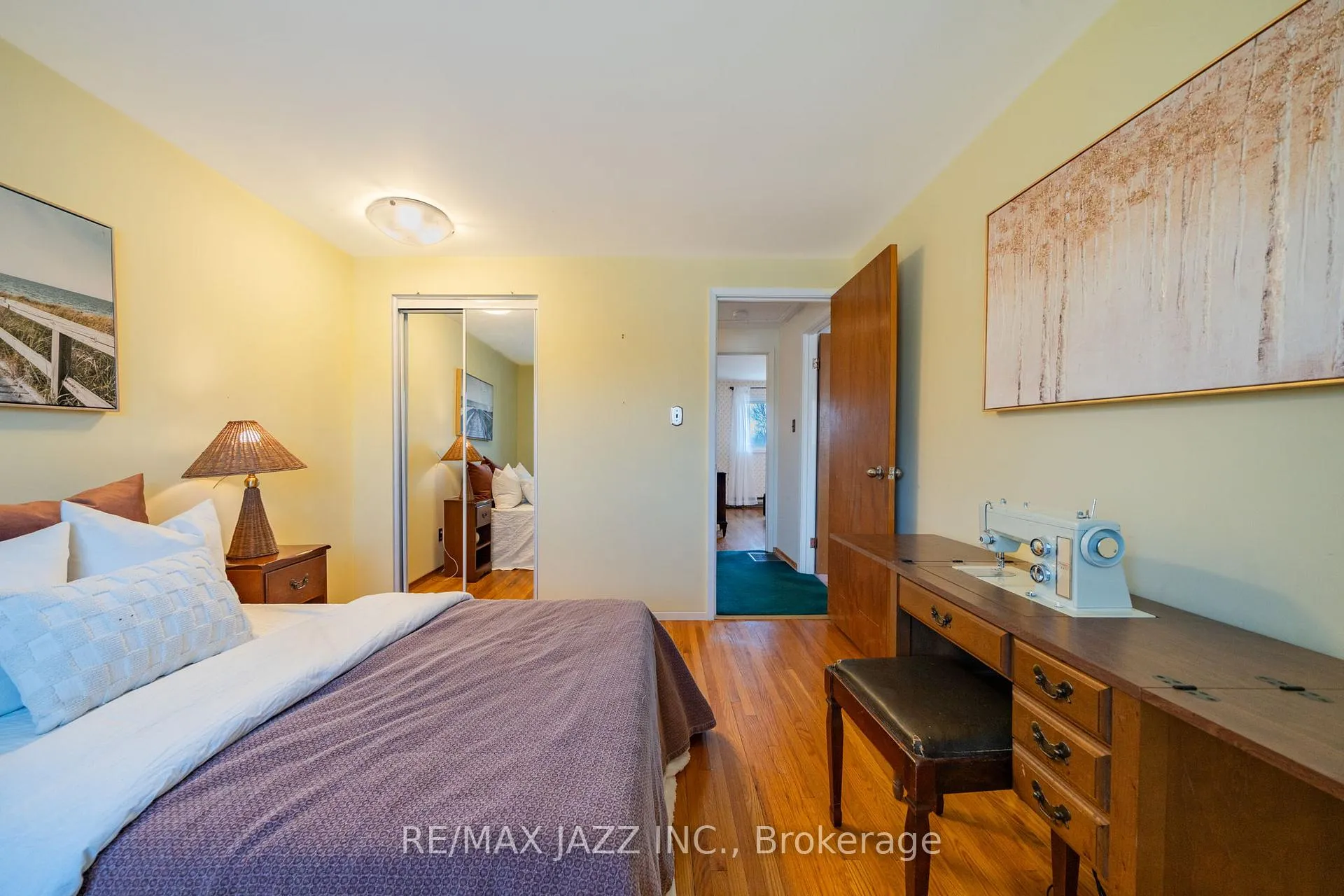 Photo 20 of 361 Carnaby Court, Oshawa, Centennial — HOMEH