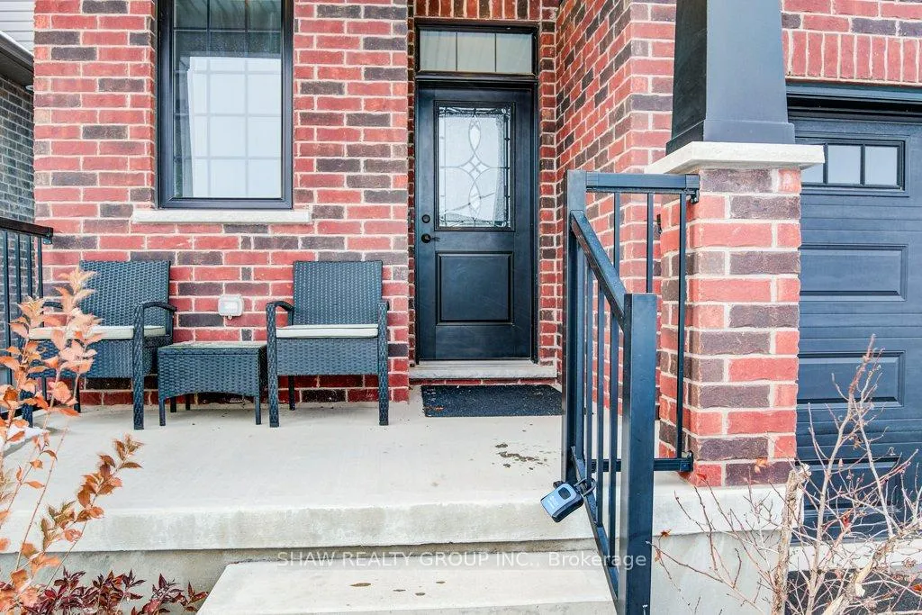 Photo 3 of 22 Loxleigh Lane, Woolwich — HOMEH