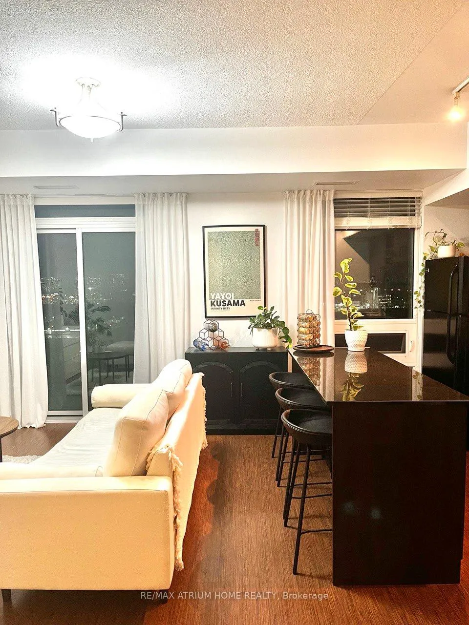 Photo 5 of Unit 1109, 35 Brian Peck Crescent, Toronto, Thorncliffe Park — HOMEH