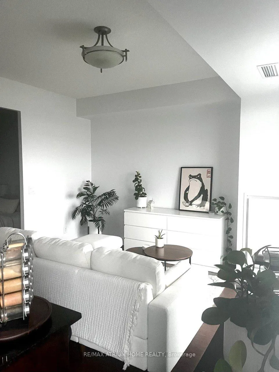 Photo 10 of Unit 1109, 35 Brian Peck Crescent, Toronto, Thorncliffe Park — HOMEH