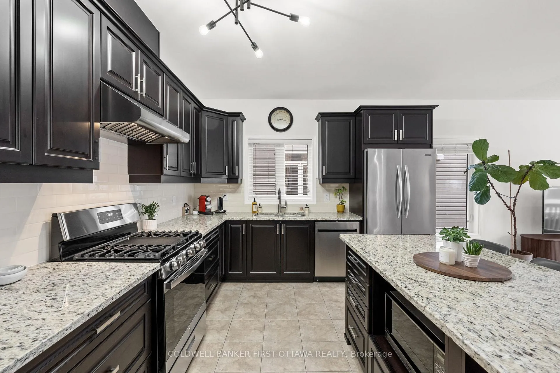 Photo 13 of 220 Dave Smith Crescent, Ottawa, Riverside South/Gloucester Glen — HOMEH