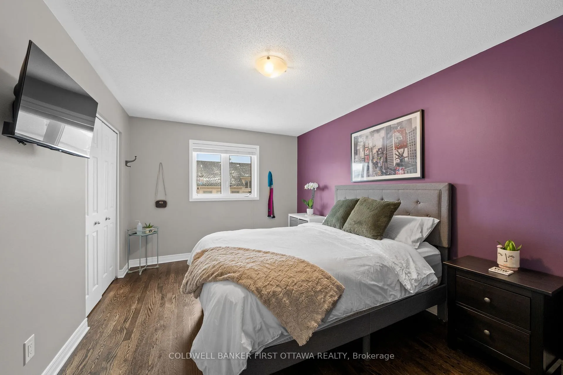 Photo 30 of 220 Dave Smith Crescent, Ottawa, Riverside South/Gloucester Glen — HOMEH