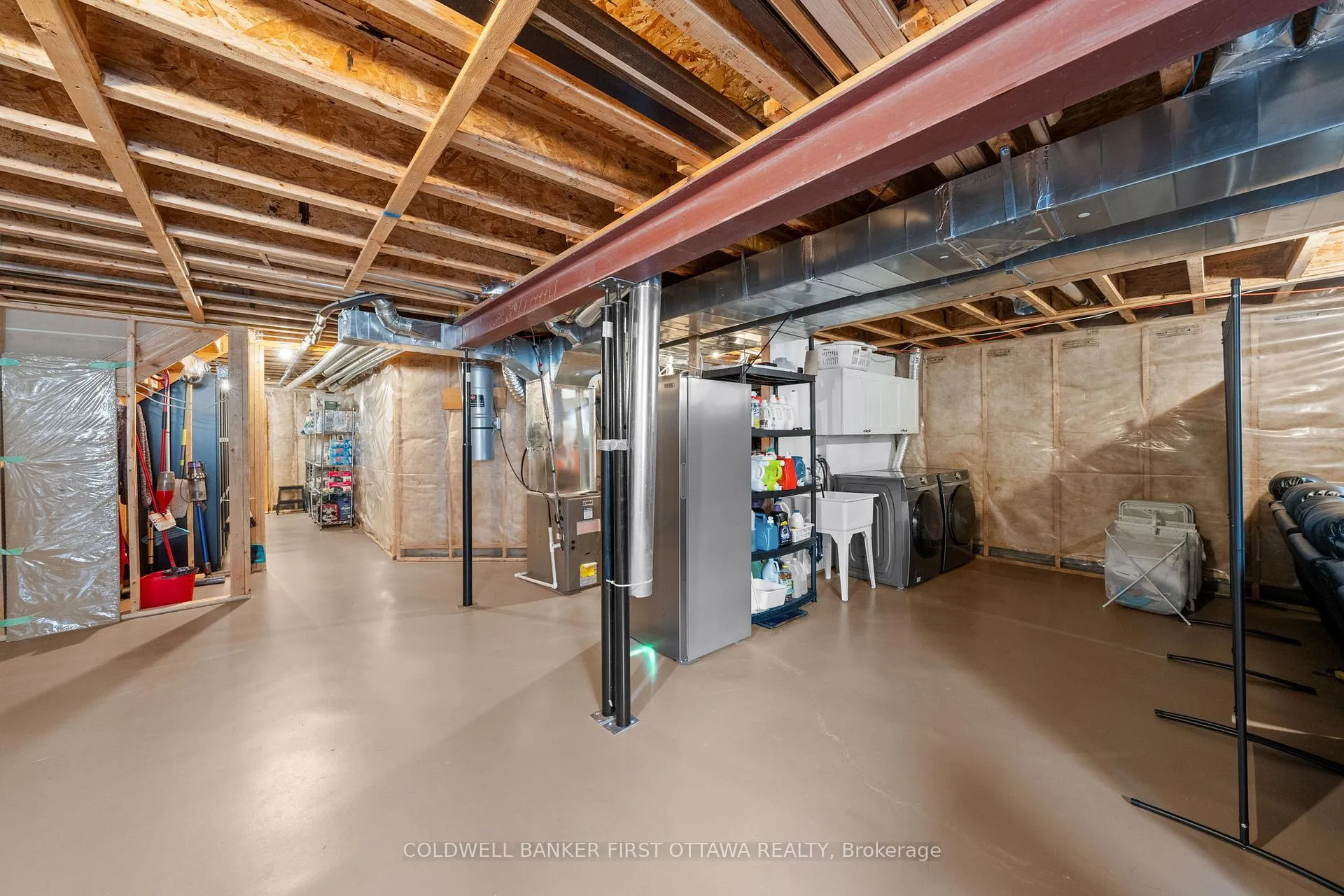 Photo 33 of 220 Dave Smith Crescent, Ottawa, Riverside South/Gloucester Glen — HOMEH