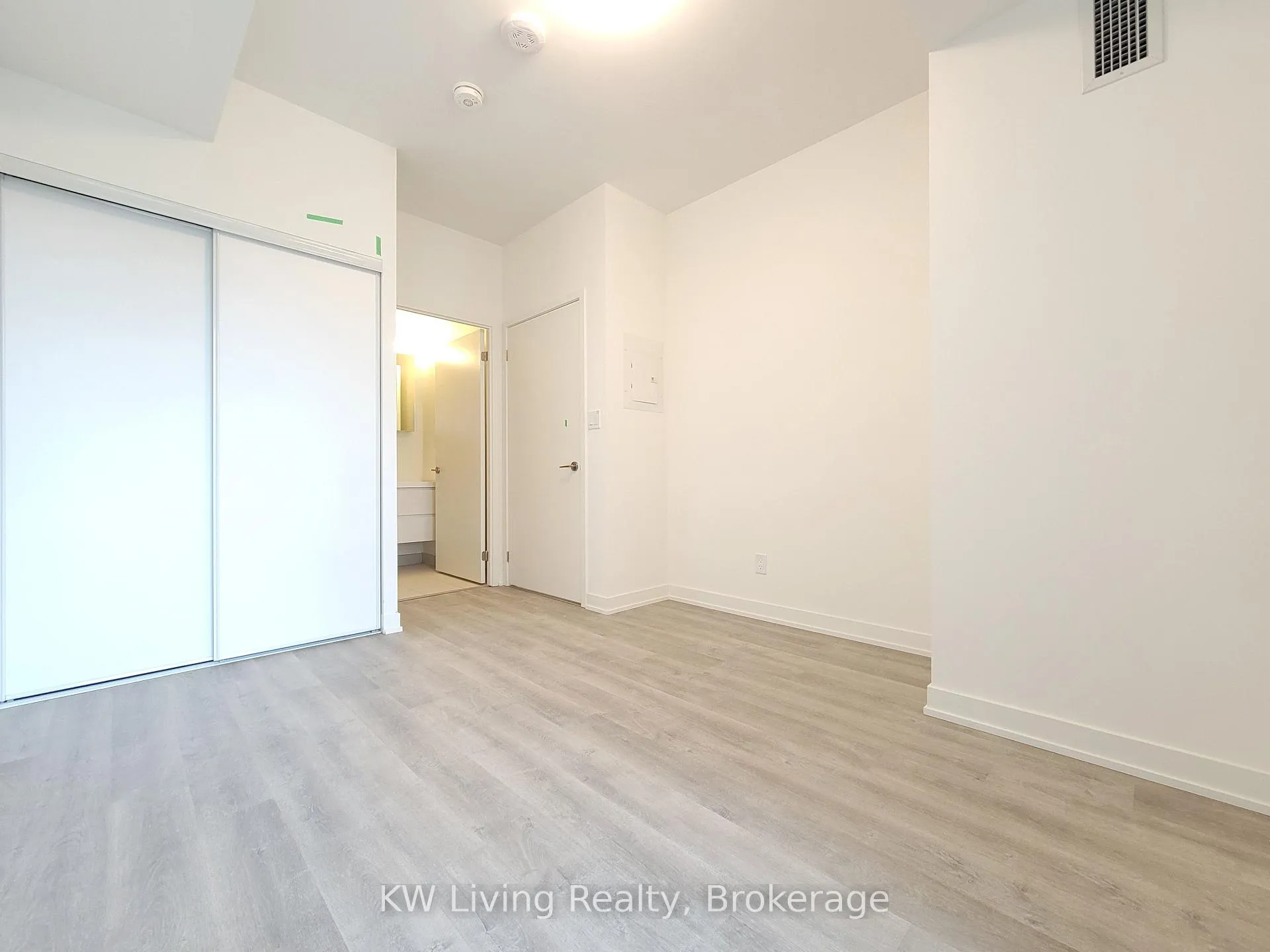 Photo 7 of Unit 916, 292 Verdale Crossing, Markham, Unionville — HOMEH