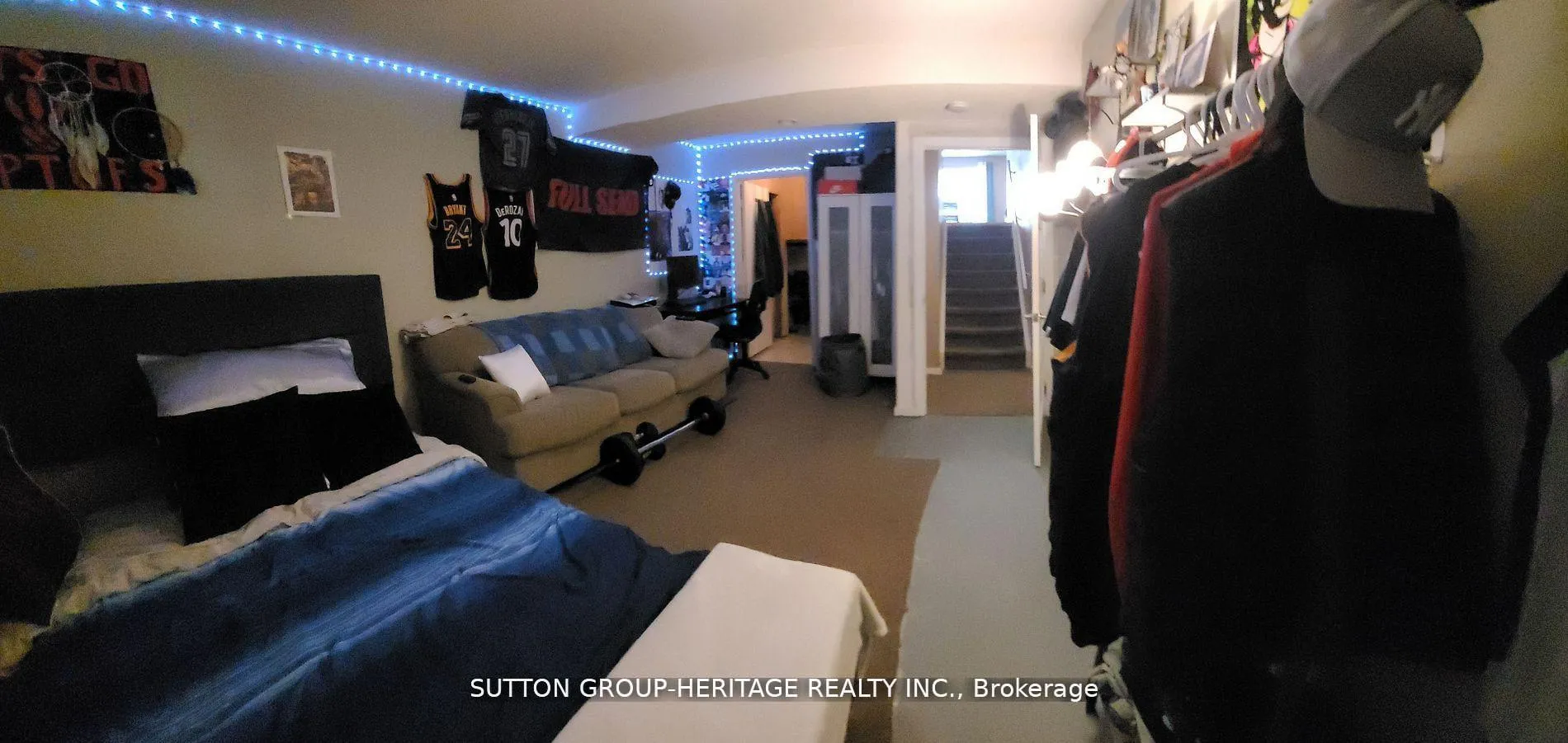 Photo 18 of 366 Calvert Court, Oshawa, Lakeview — HOMEH