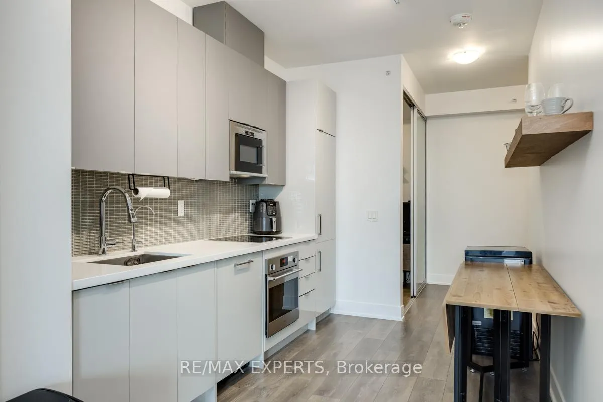 Photo 11 of Unit 3505, 2916 Highway 7, Vaughan, Concord — HOMEH