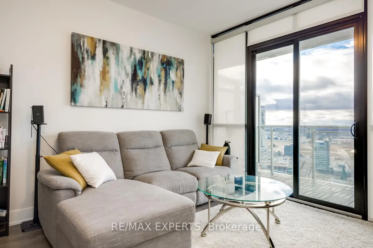 Photo 15 of Unit 3505, 2916 Highway 7, Vaughan, Concord — HOMEH