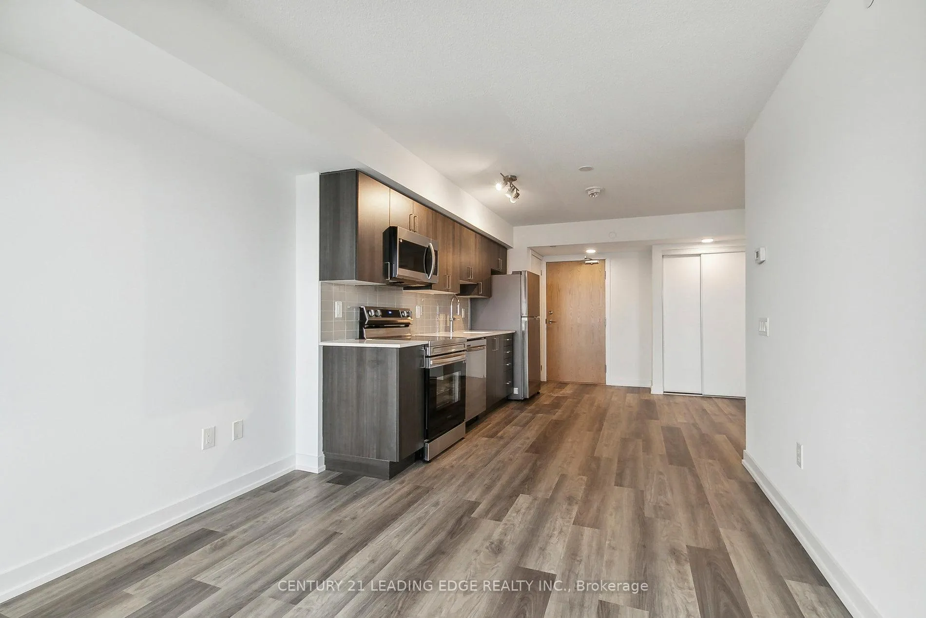 Photo 7 of Unit 1001, 1455 Celebration Drive, Pickering, Bay Ridges — HOMEH