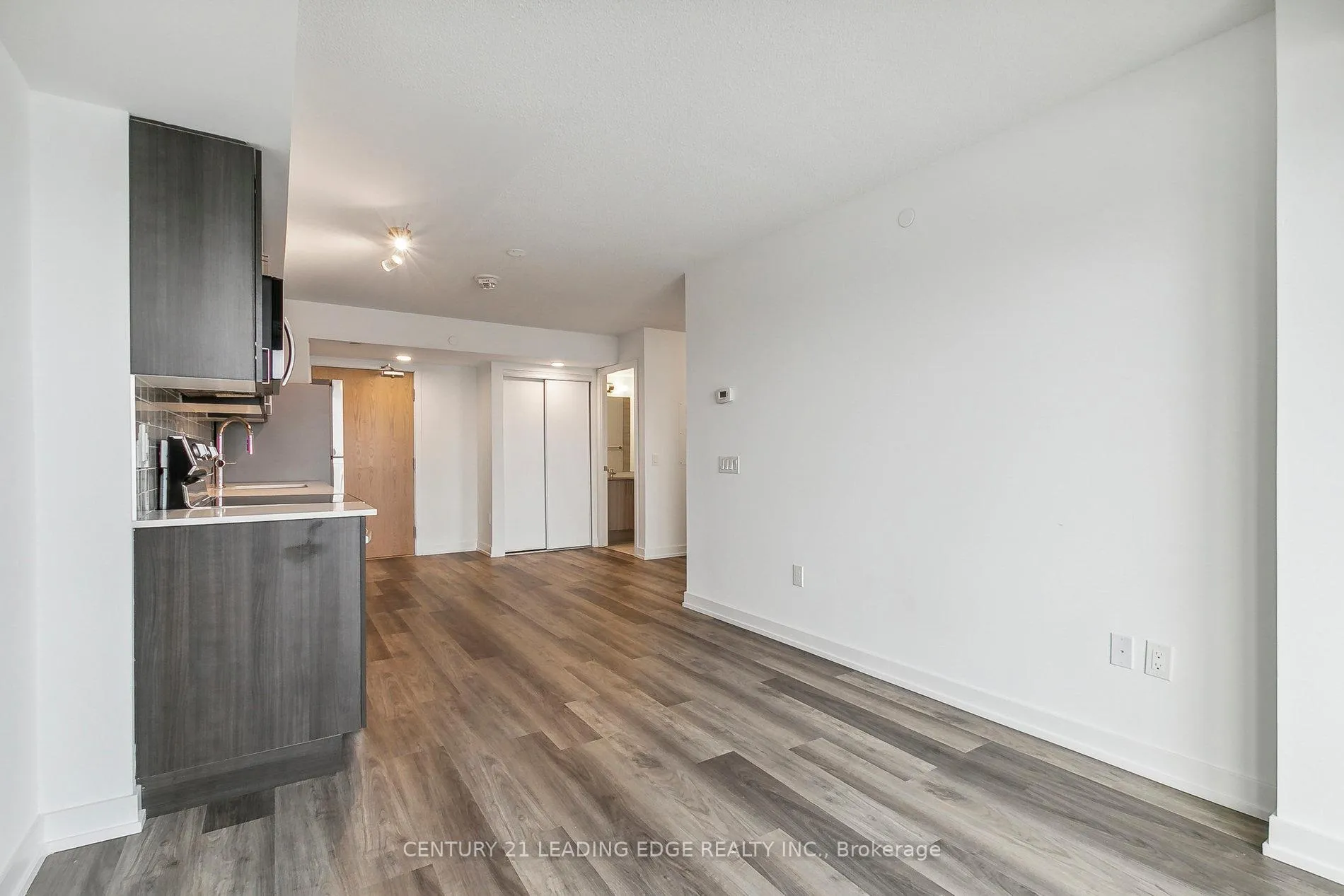 Photo 8 of Unit 1001, 1455 Celebration Drive, Pickering, Bay Ridges — HOMEH