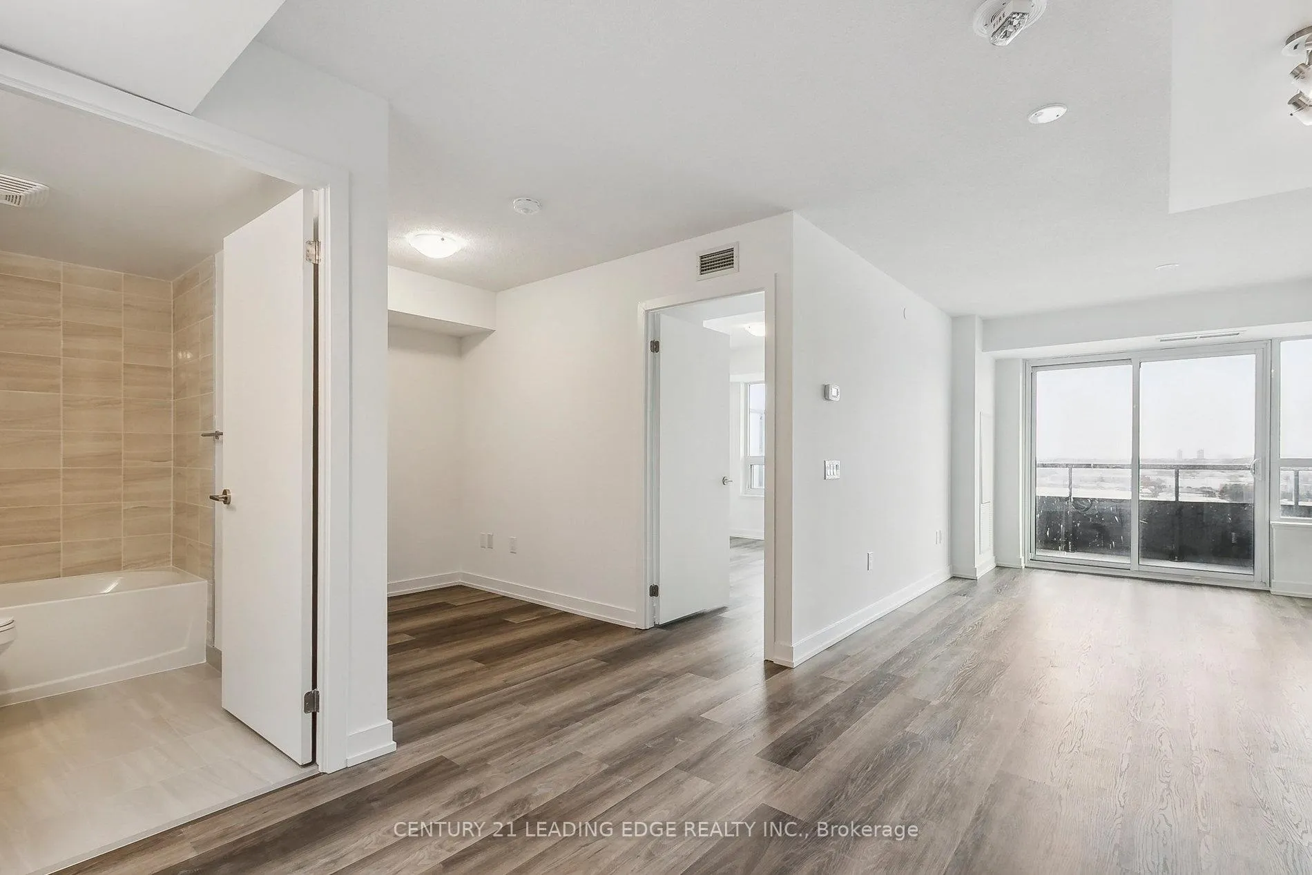 Photo 11 of Unit 1001, 1455 Celebration Drive, Pickering, Bay Ridges — HOMEH