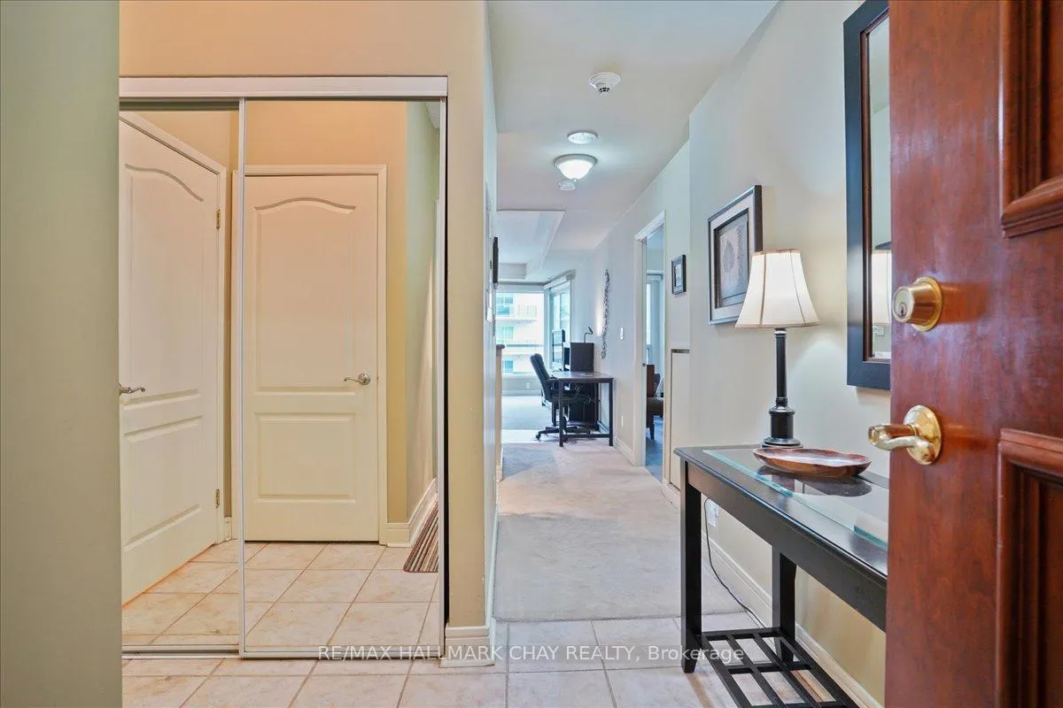 Photo 9 of Unit 1507, 2 Toronto Street, Barrie, Lakeshore — HOMEH