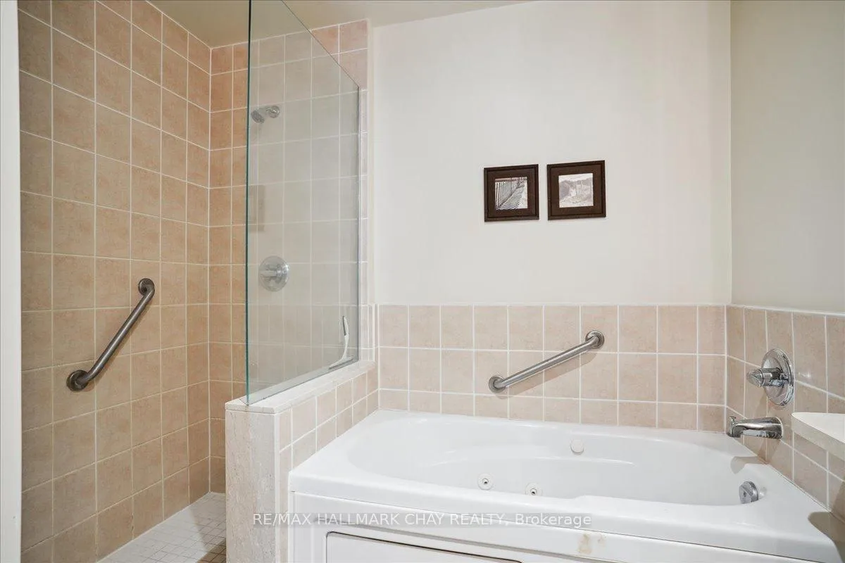 Photo 31 of Unit 1507, 2 Toronto Street, Barrie, Lakeshore — HOMEH
