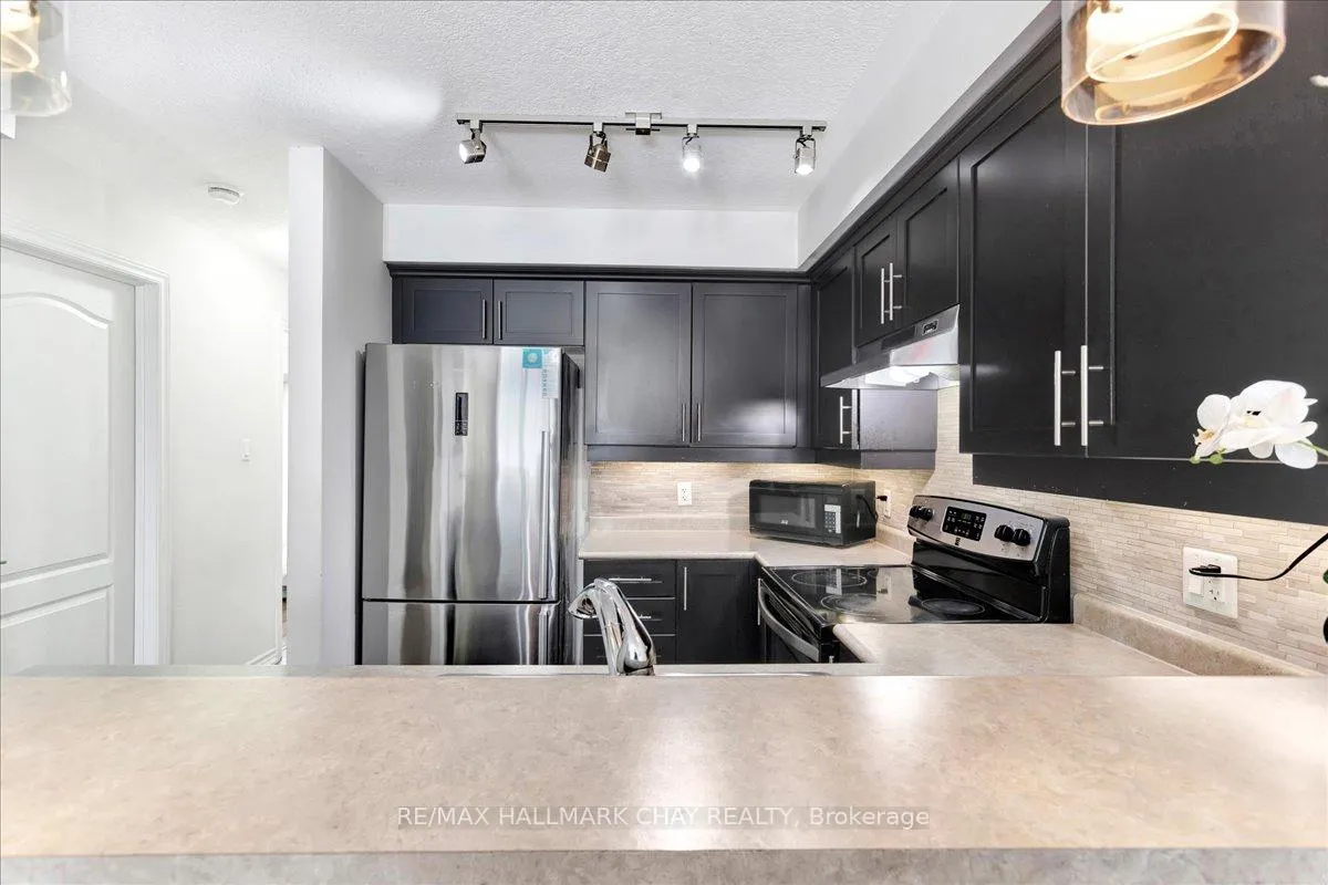 Photo 7 of Unit 1, 57 Ferndale Drive S, Barrie, Ardagh — HOMEH