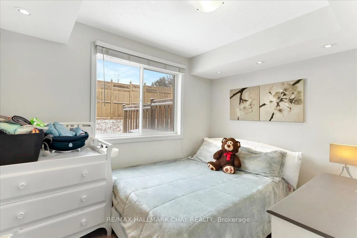 Photo 12 of Unit 1, 57 Ferndale Drive S, Barrie, Ardagh — HOMEH