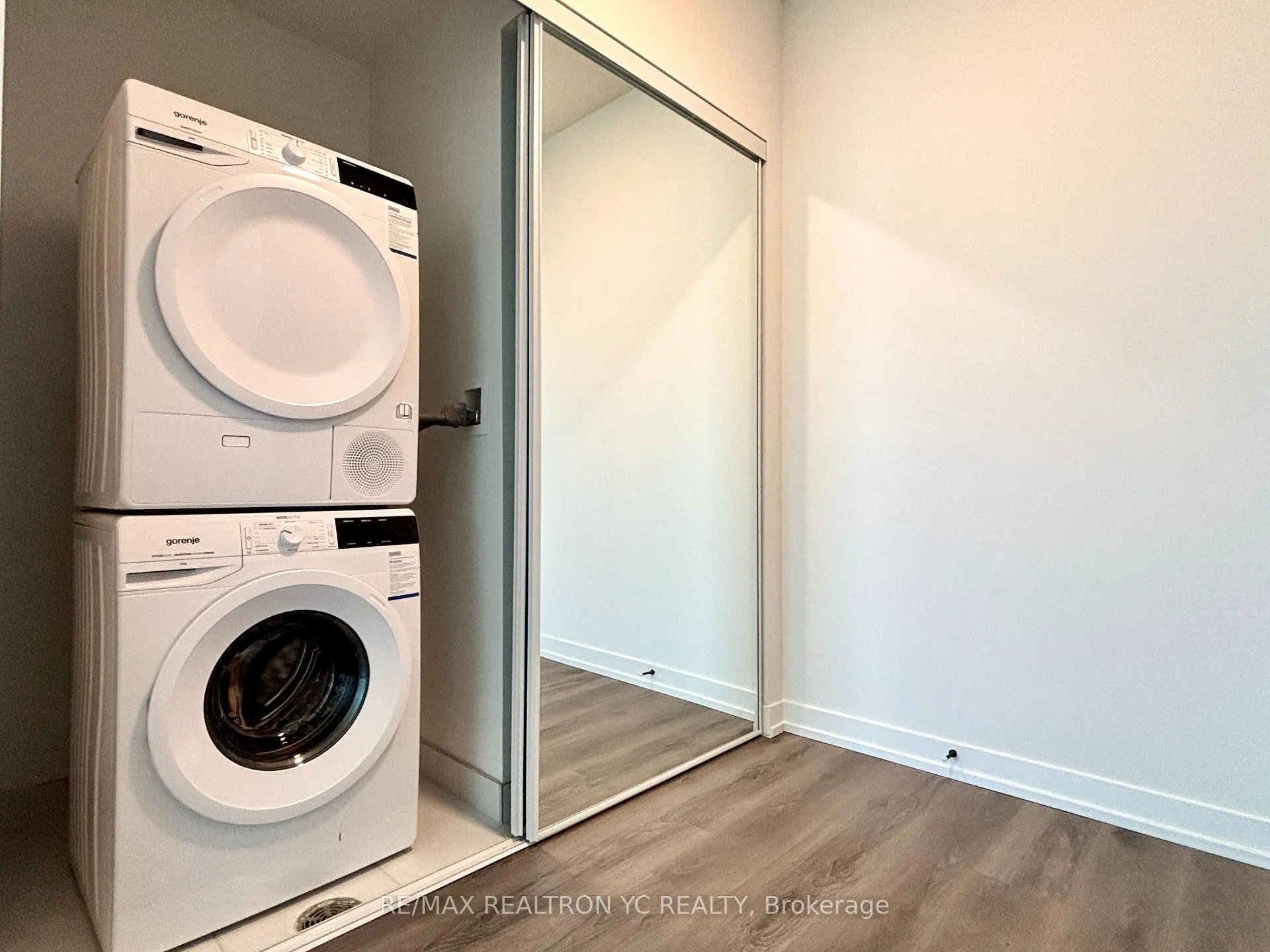 Photo 15 of Unit 2612, 225 Commerce Street, Vaughan, Vaughan Corporate Centre — HOMEH
