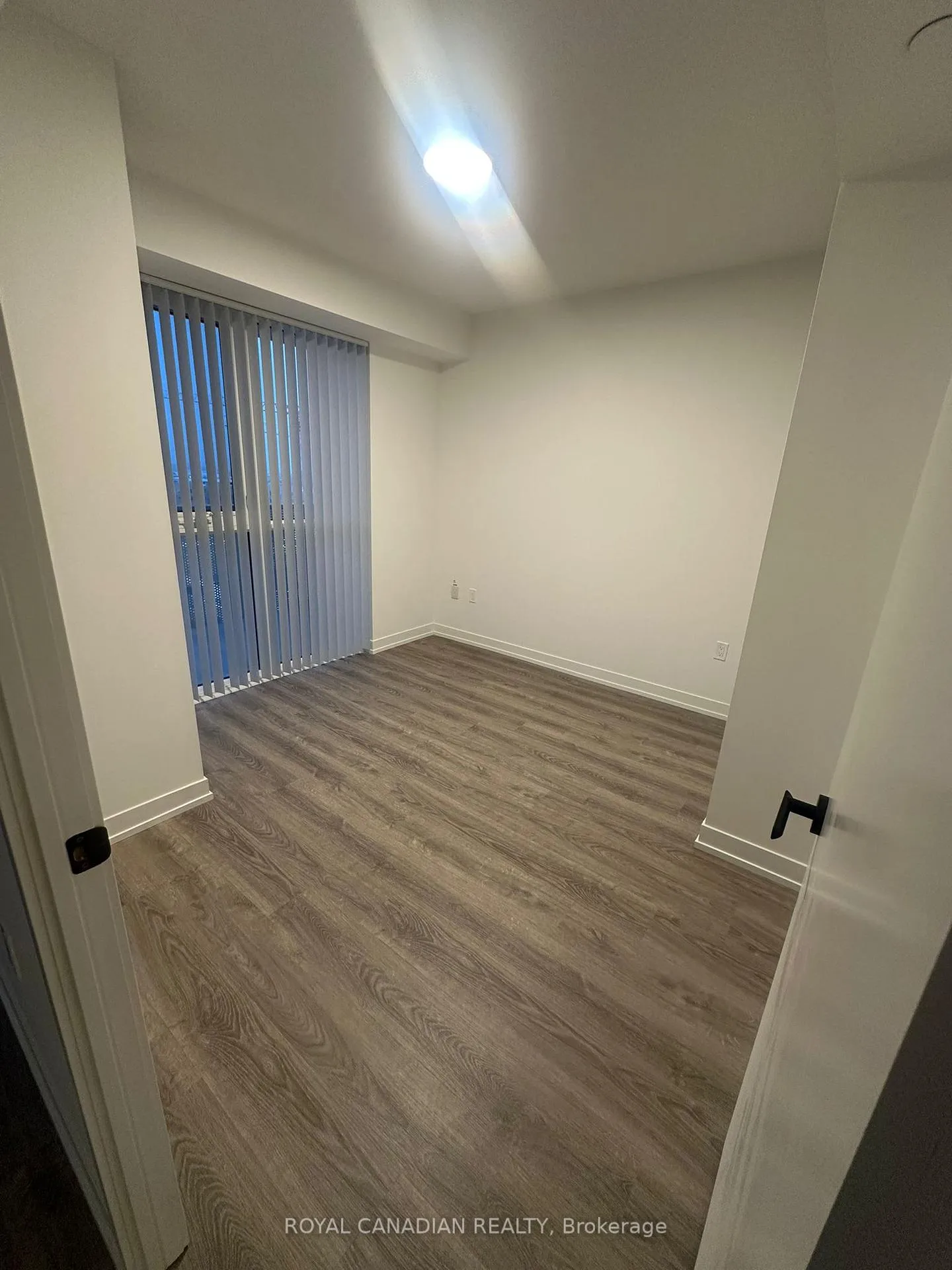 Photo 8 of Unit 1017, 195 Commerce Street S, Vaughan, Vaughan Corporate Centre — HOMEH