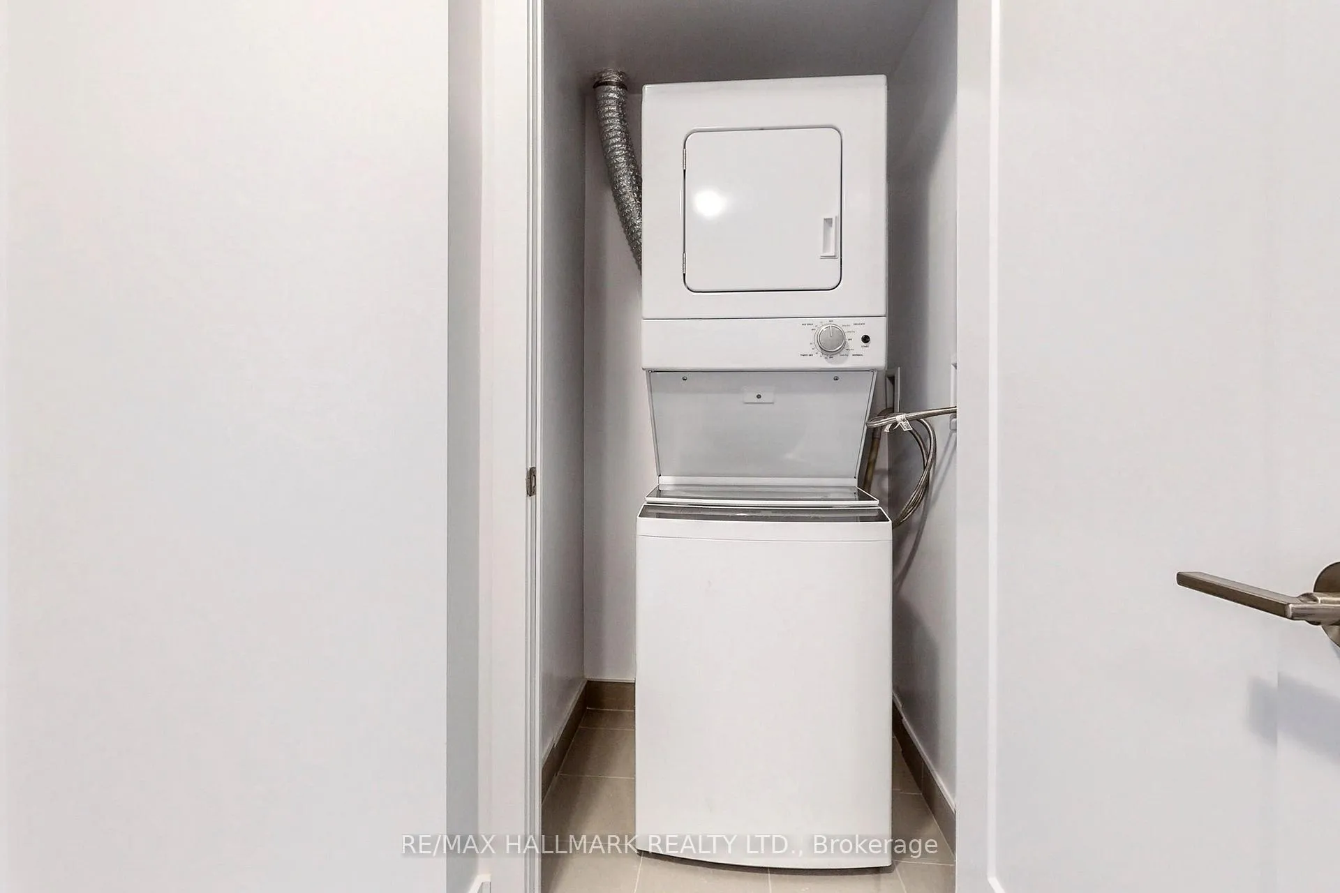 Photo 27 of Unit 2310, 2550 Simcoe Street N, Oshawa, Windfields — HOMEH