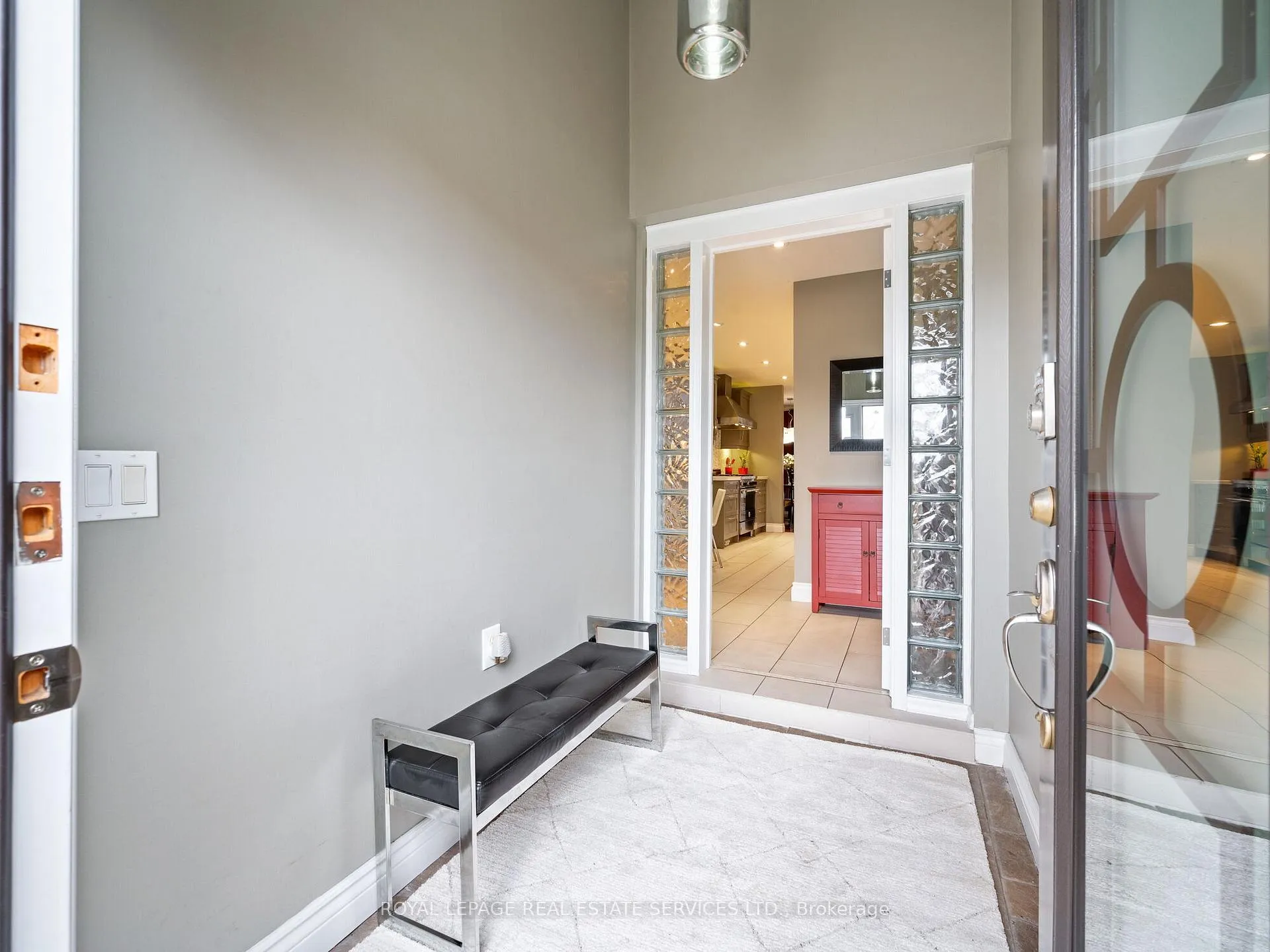 Photo 4 of 29 Bayhampton Crescent, Vaughan, Brownridge — HOMEH