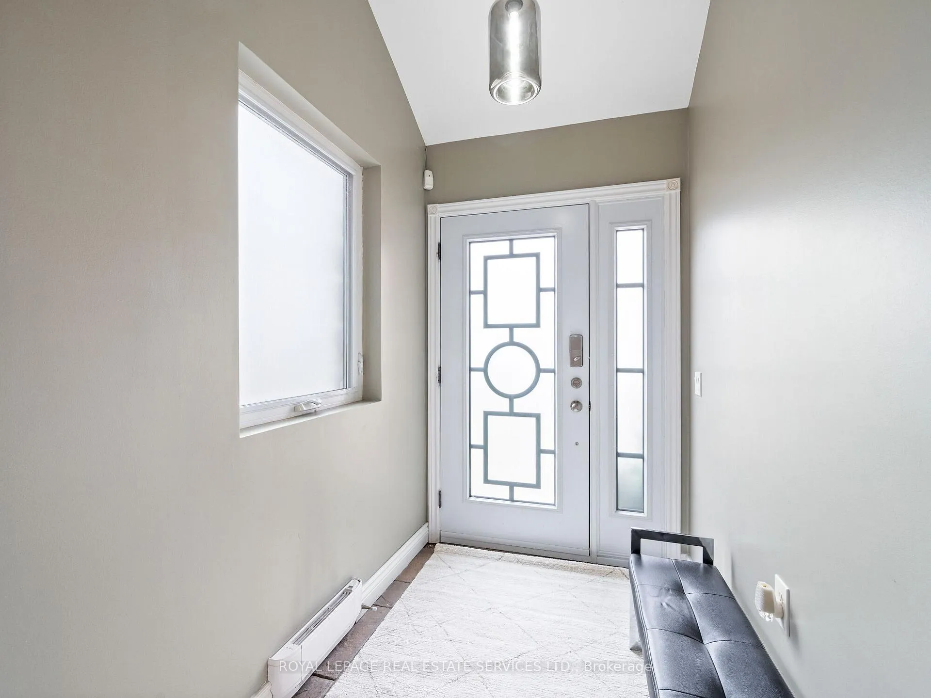 Photo 5 of 29 Bayhampton Crescent, Vaughan, Brownridge — HOMEH
