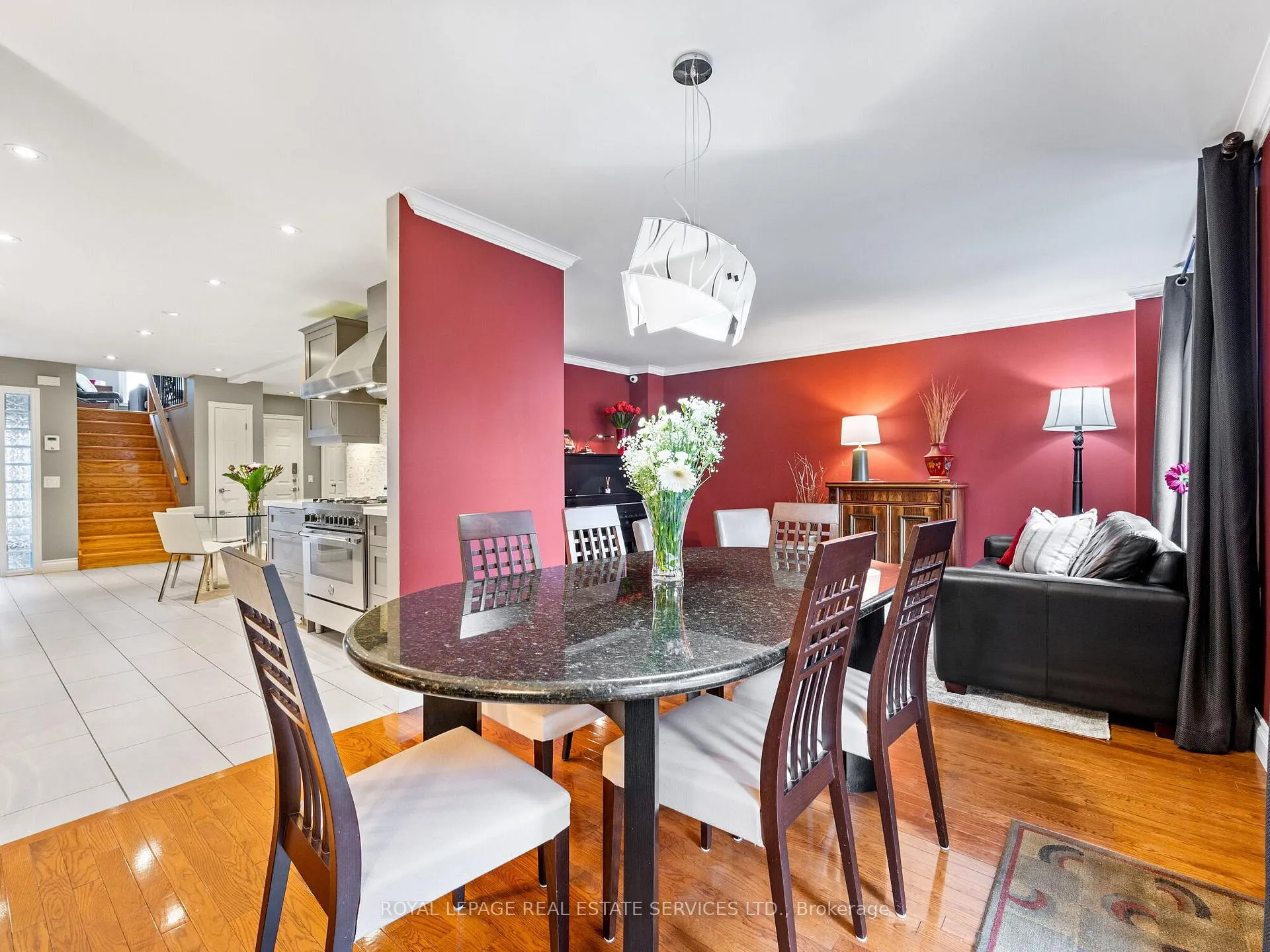 Photo 10 of 29 Bayhampton Crescent, Vaughan, Brownridge — HOMEH