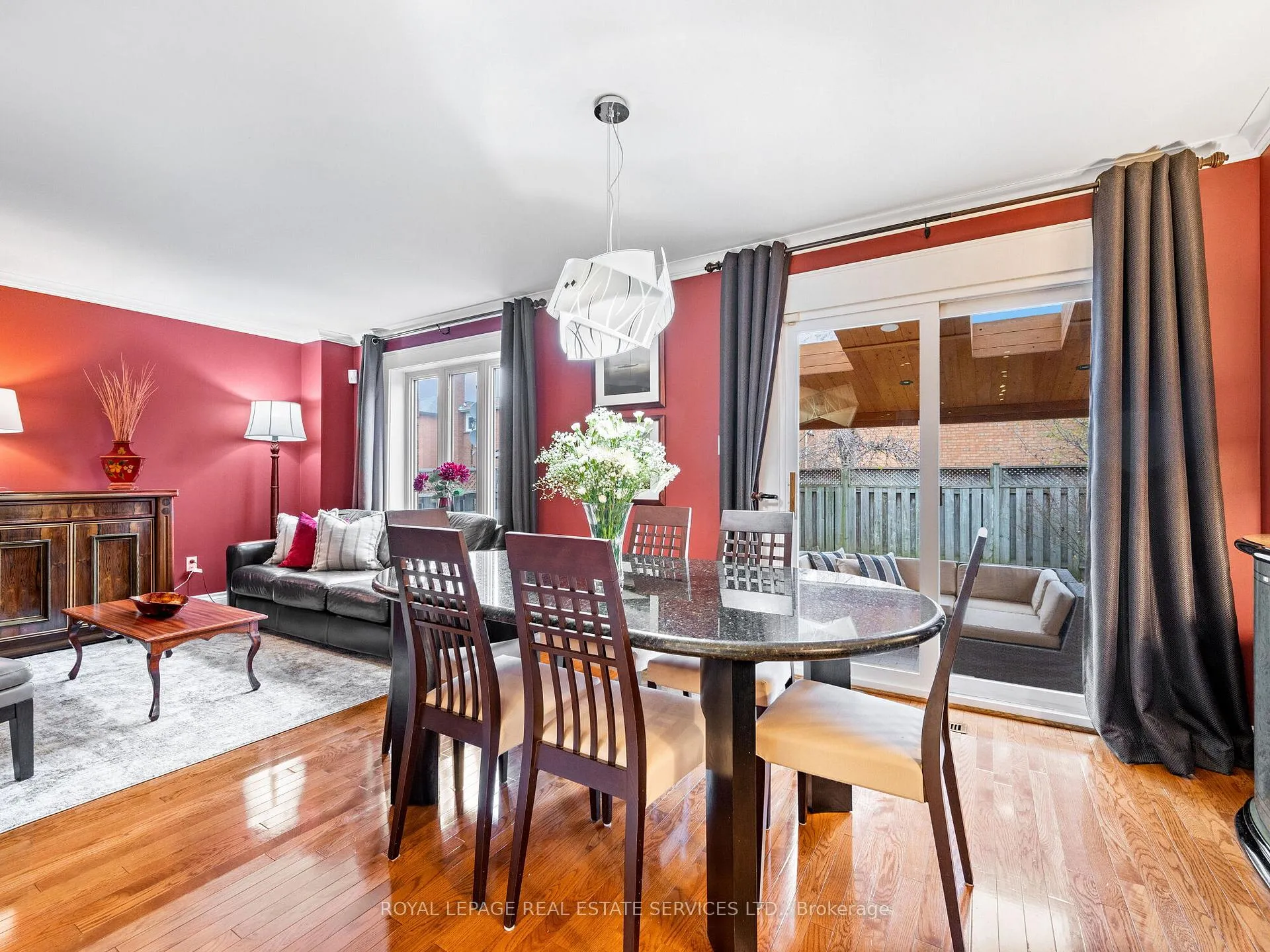 Photo 11 of 29 Bayhampton Crescent, Vaughan, Brownridge — HOMEH