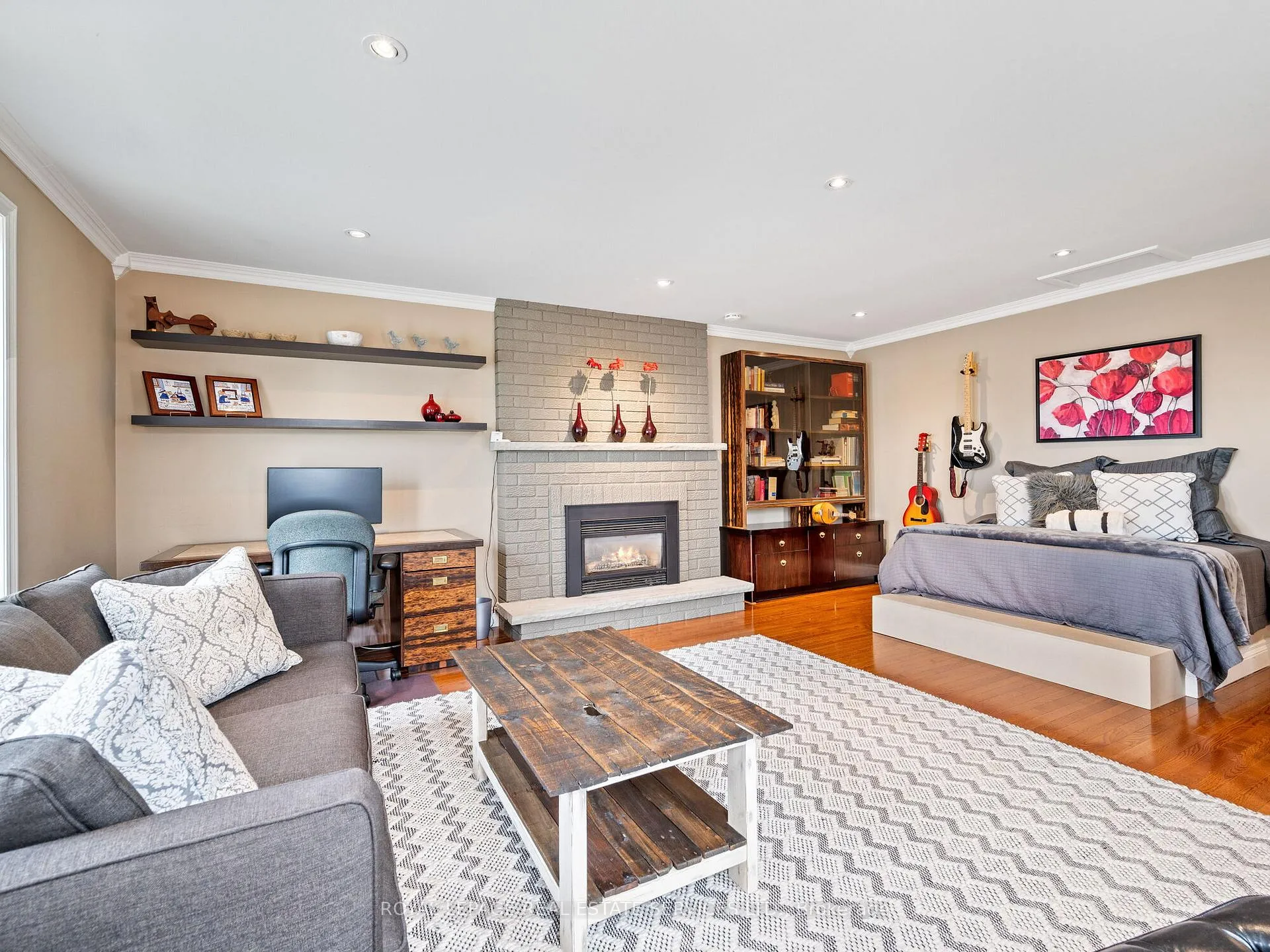 Photo 17 of 29 Bayhampton Crescent, Vaughan, Brownridge — HOMEH