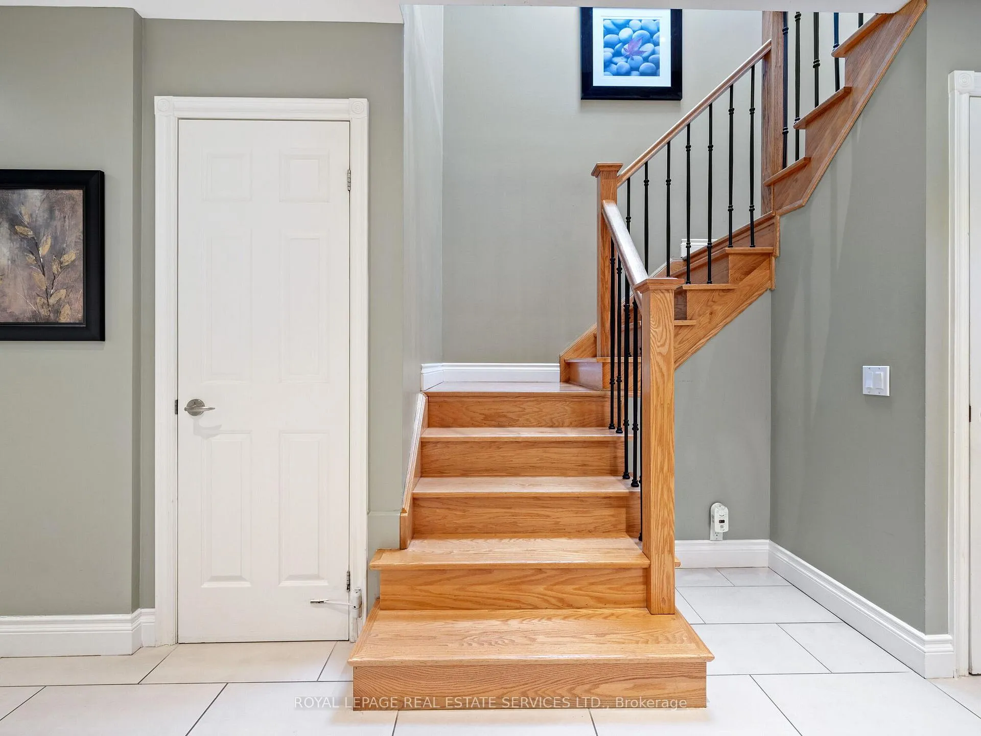 Photo 20 of 29 Bayhampton Crescent, Vaughan, Brownridge — HOMEH