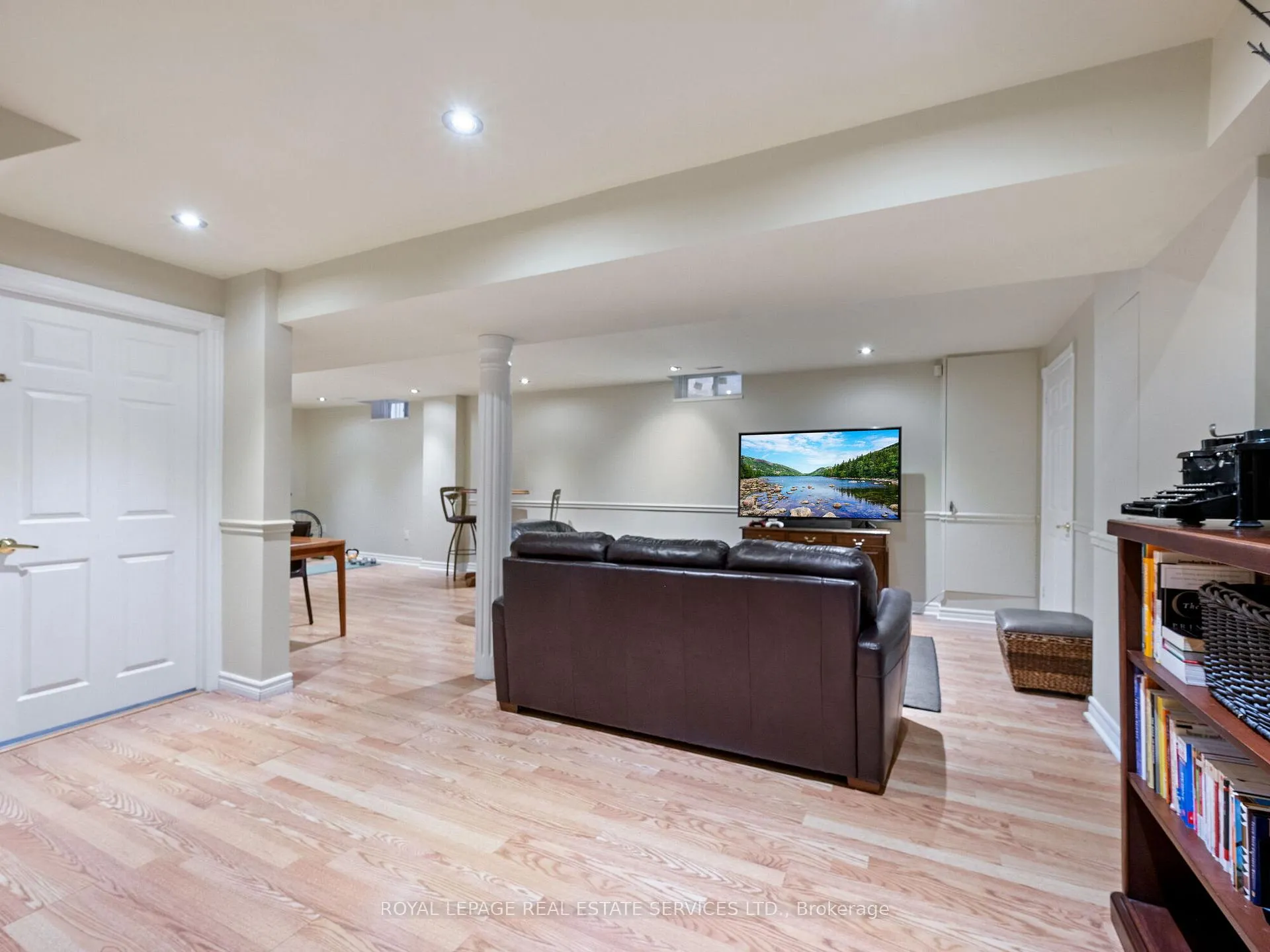 Photo 28 of 29 Bayhampton Crescent, Vaughan, Brownridge — HOMEH