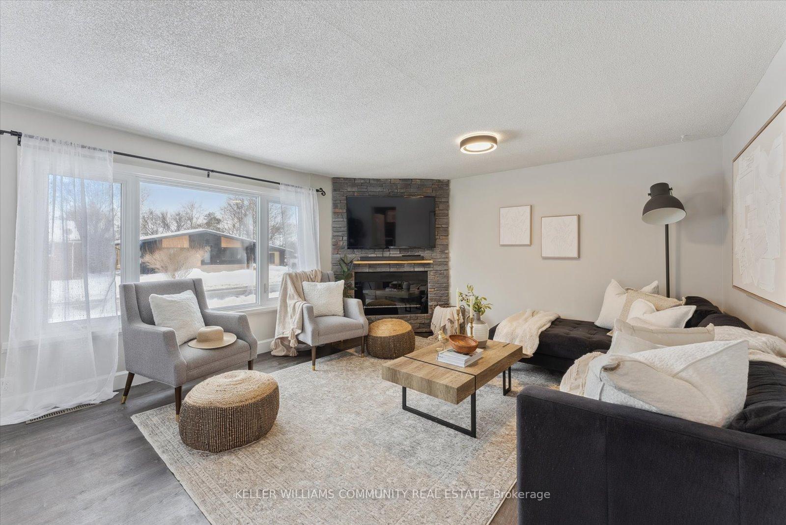 Photo 9 of 21 White Street, Cobourg — HOMEH
