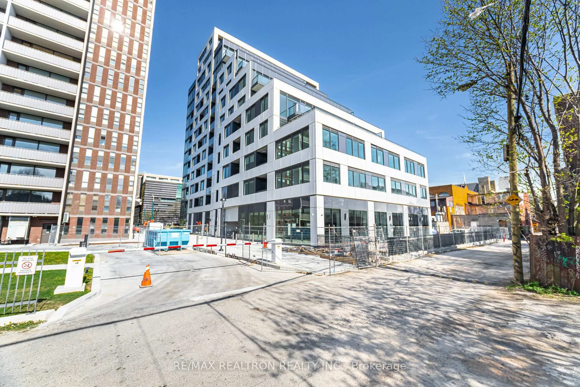 Front of Unit 203, 664 Spadina Avenue