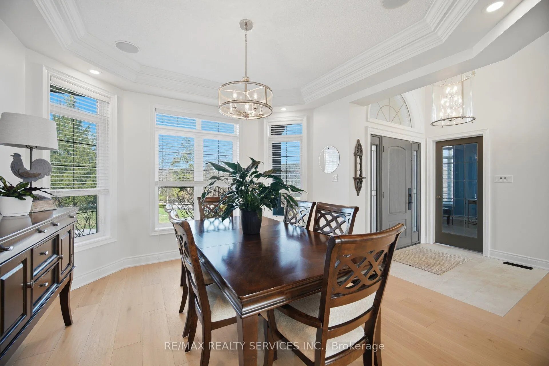 Photo 10 of 34 Isabella Street, Caledon, Rural Caledon — HOMEH