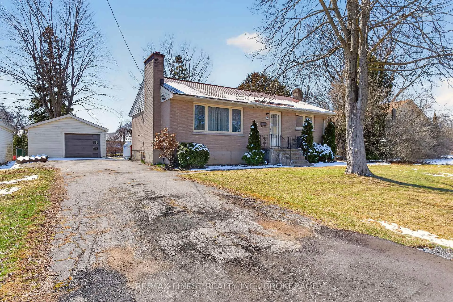 Photo 2 of 27 Lennox Street, Kingston, City Southwest — HOMEH