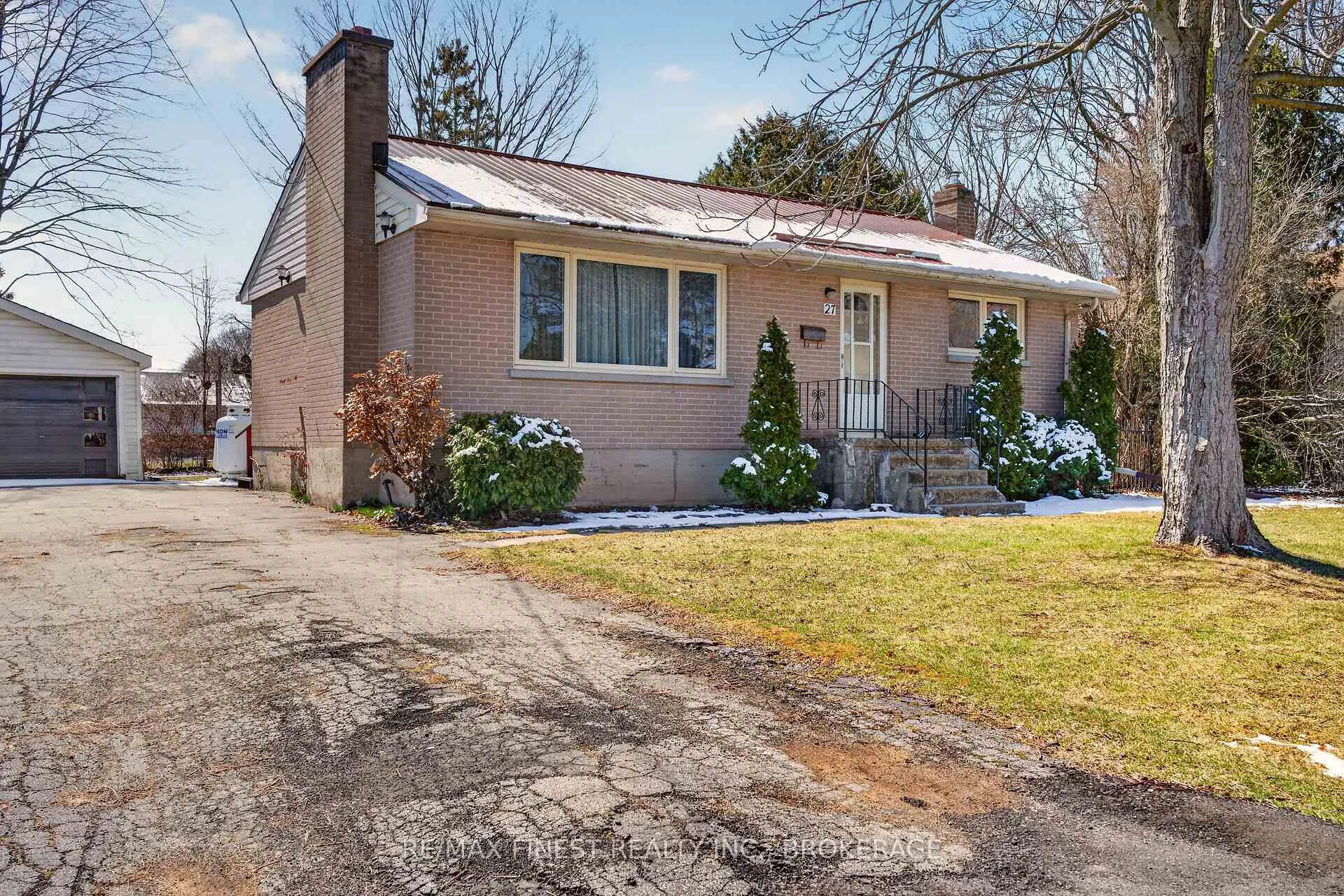 Photo 3 of 27 Lennox Street, Kingston, City Southwest — HOMEH