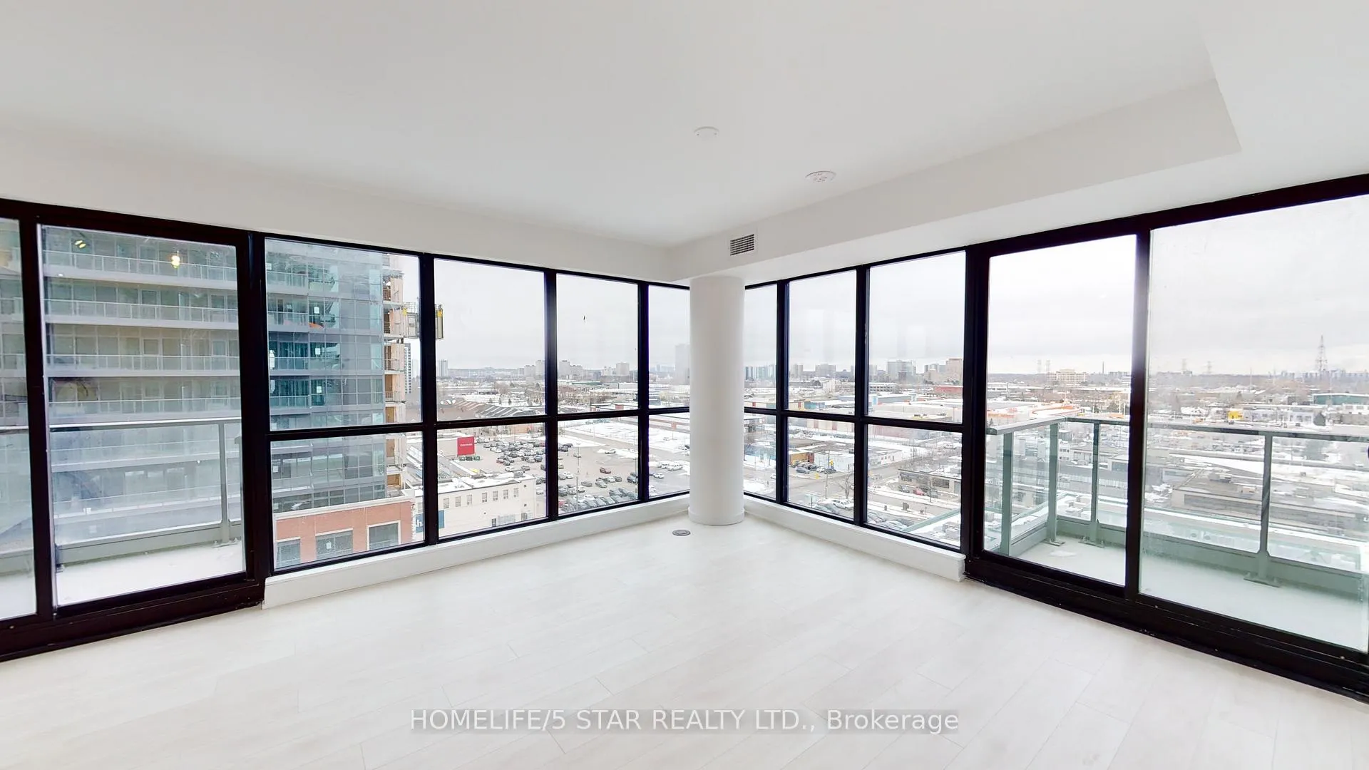 Photo 5 of Unit 1013, 33 Frederick Todd Way, Toronto, Thorncliffe Park — HOMEH