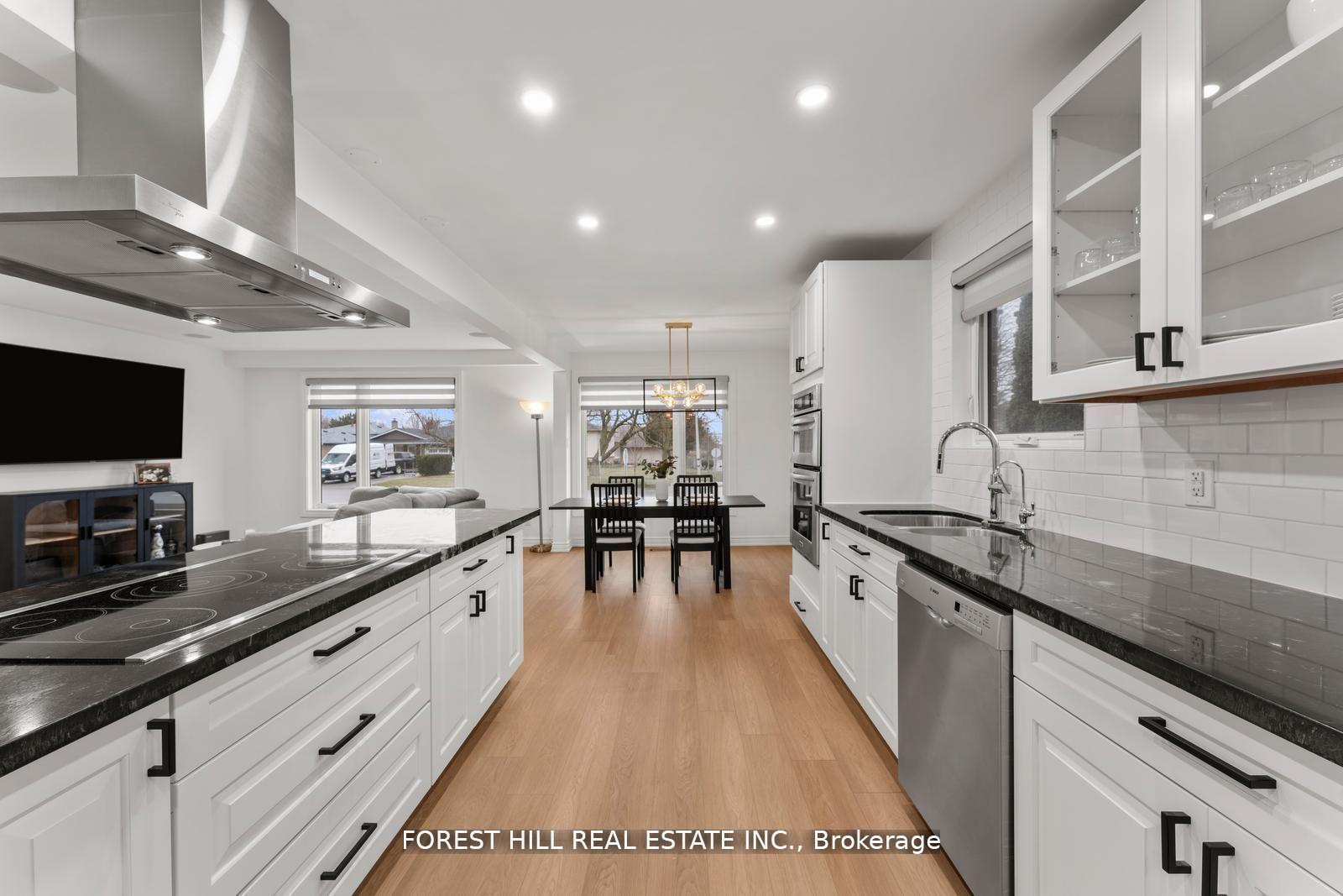 Photo 7 of 165 Kingsview Drive, Caledon, Bolton North — HOMEH