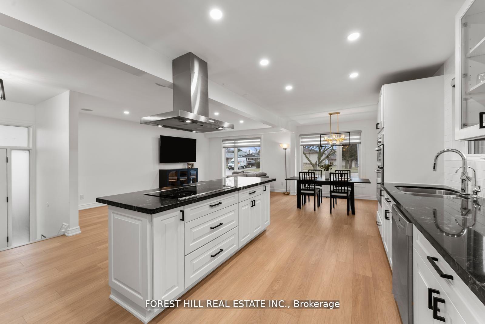 Photo 8 of 165 Kingsview Drive, Caledon, Bolton North — HOMEH