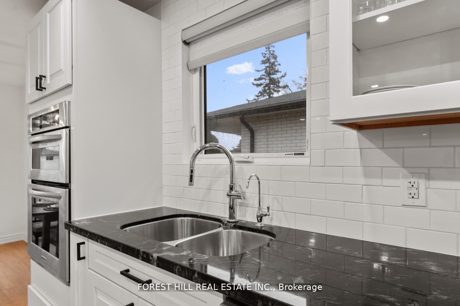 Photo 12 of 165 Kingsview Drive, Caledon, Bolton North — HOMEH