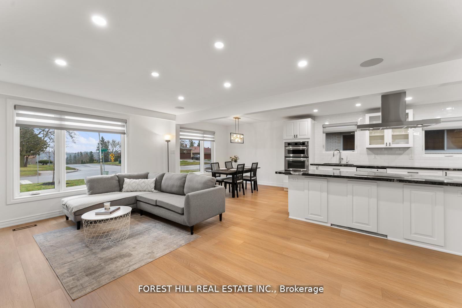 Photo 15 of 165 Kingsview Drive, Caledon, Bolton North — HOMEH