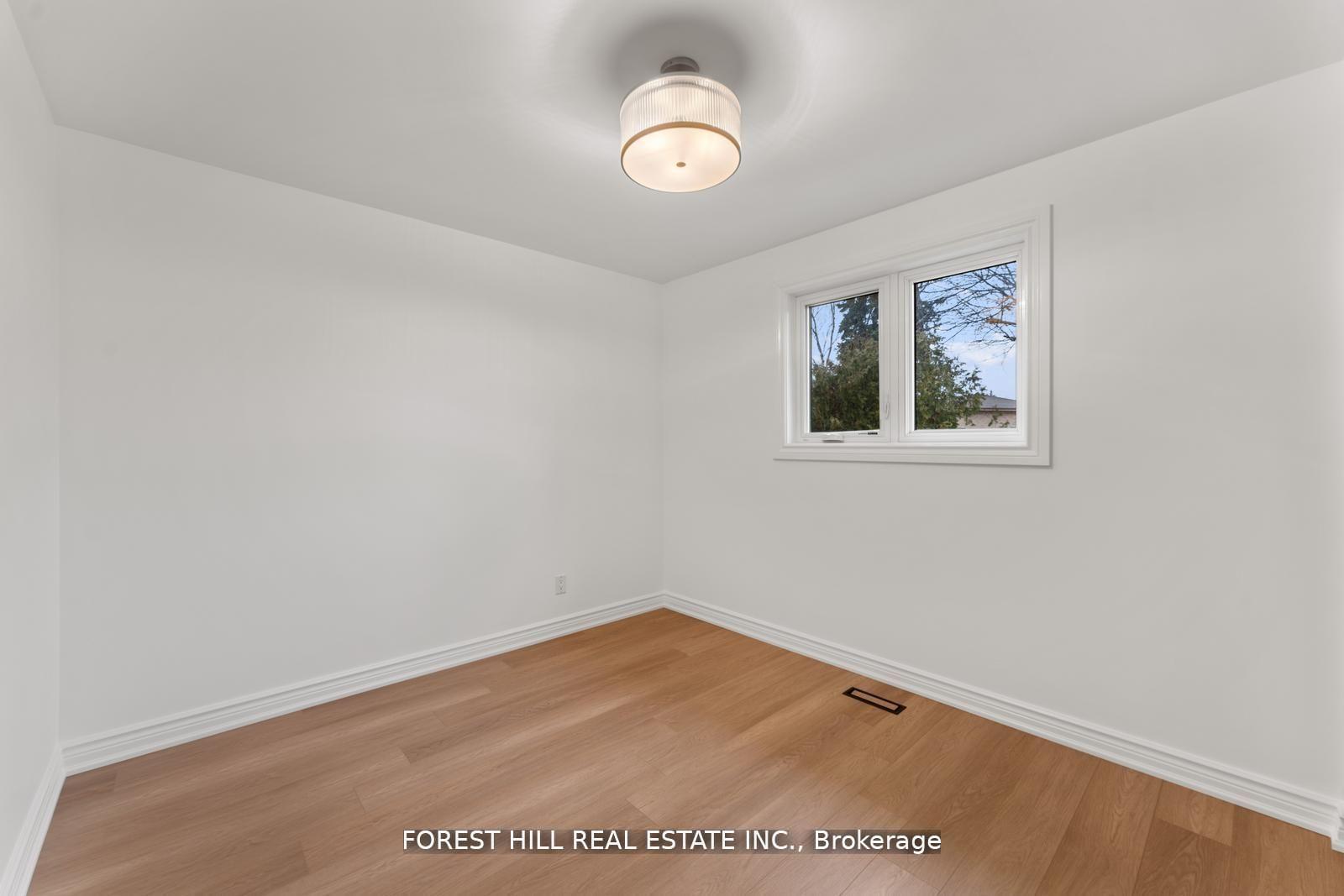 Photo 22 of 165 Kingsview Drive, Caledon, Bolton North — HOMEH