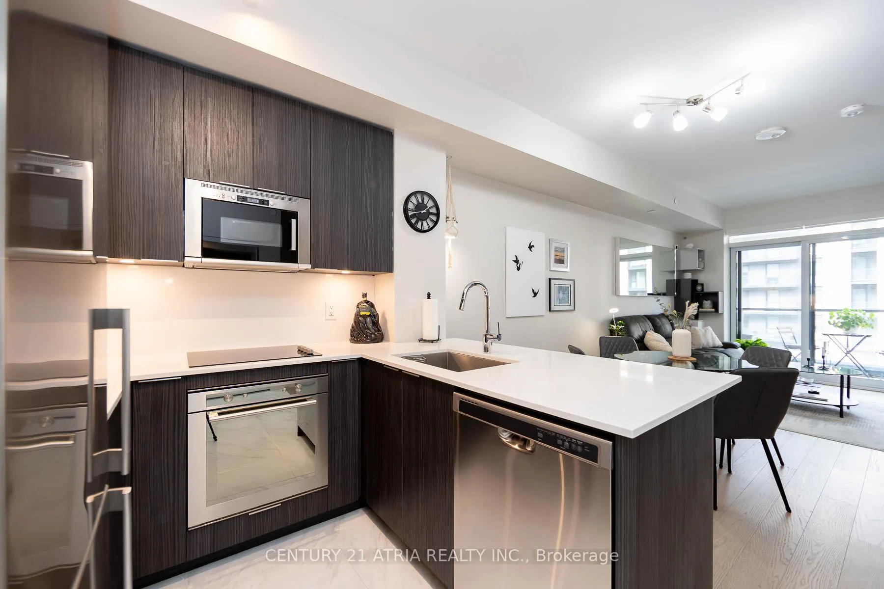 Photo 6 of Unit 532, 99 Eagle Rock Way, Vaughan, Maple — HOMEH
