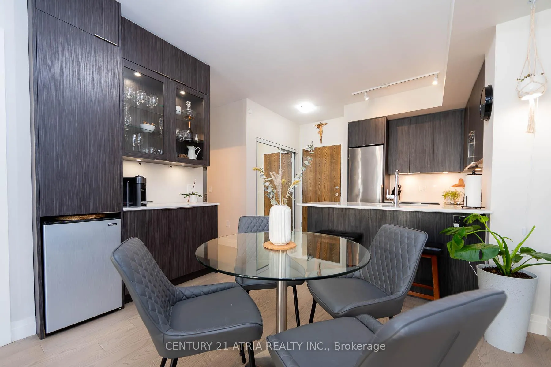 Photo 12 of Unit 532, 99 Eagle Rock Way, Vaughan, Maple — HOMEH