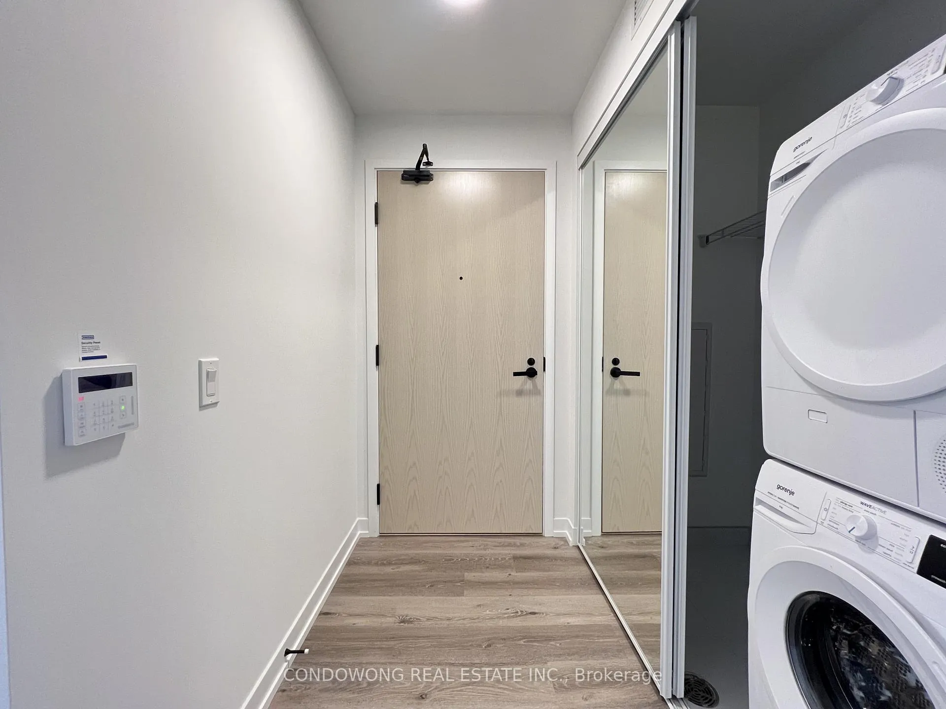 Photo 2 of Unit 1206, 225 Commerce Street, Vaughan, Vaughan Corporate Centre — HOMEH