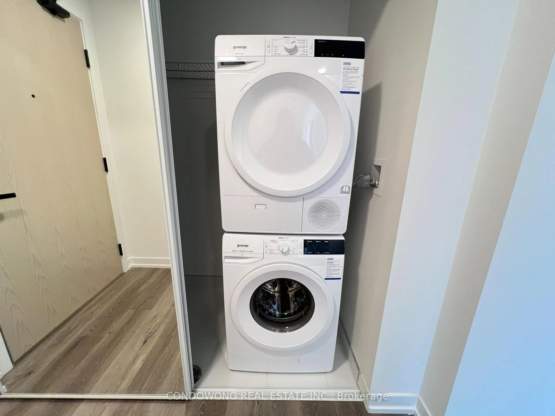 Photo 3 of Unit 1206, 225 Commerce Street, Vaughan, Vaughan Corporate Centre — HOMEH