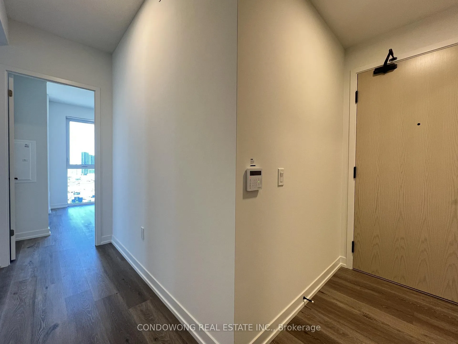 Photo 5 of Unit 1206, 225 Commerce Street, Vaughan, Vaughan Corporate Centre — HOMEH