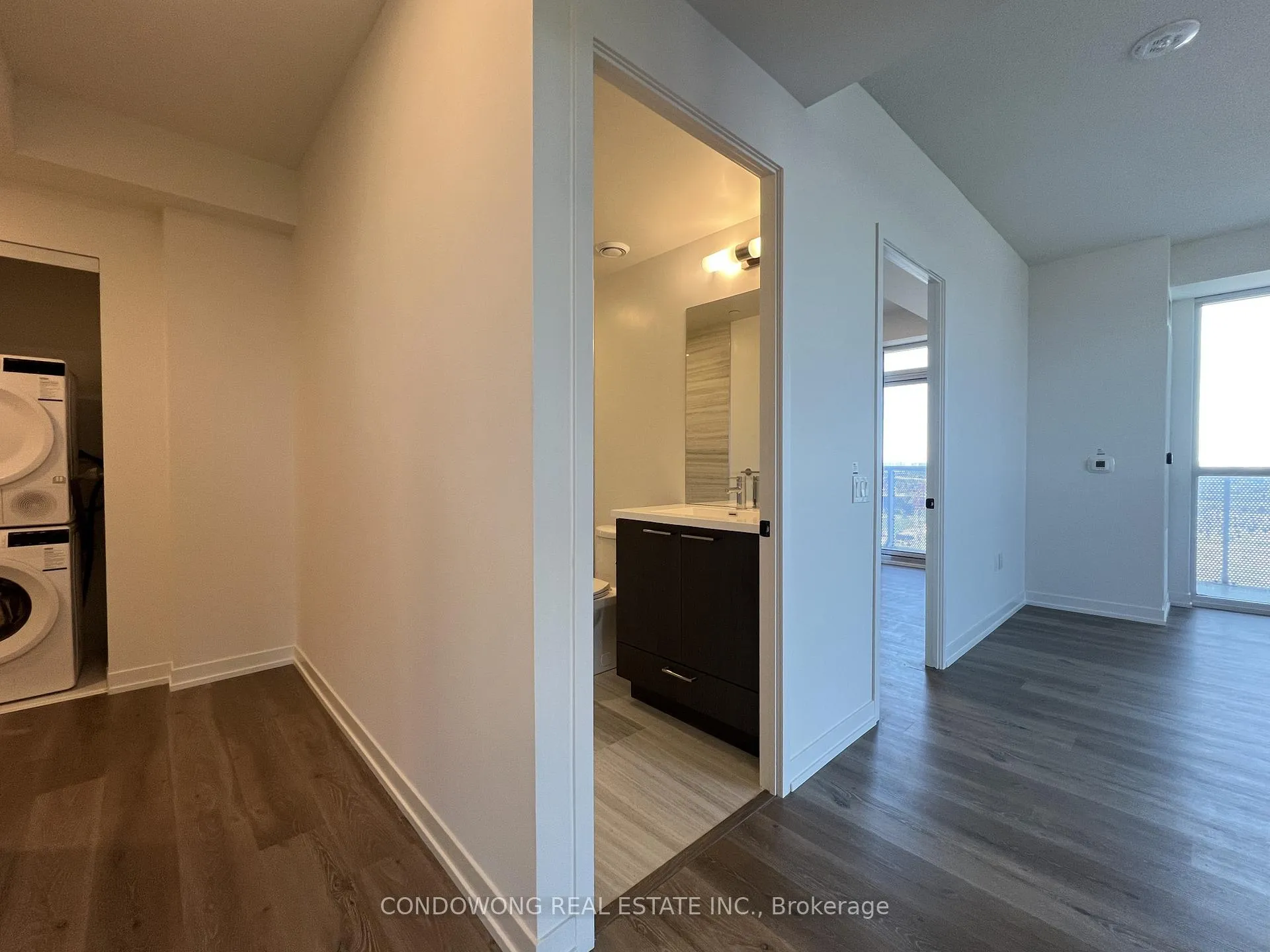 Photo 6 of Unit 1206, 225 Commerce Street, Vaughan, Vaughan Corporate Centre — HOMEH
