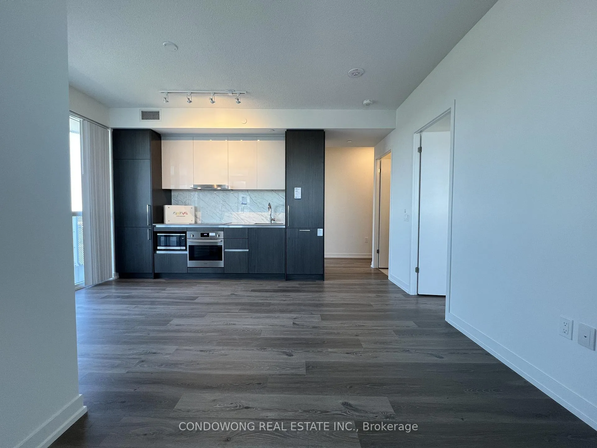 Photo 13 of Unit 1206, 225 Commerce Street, Vaughan, Vaughan Corporate Centre — HOMEH